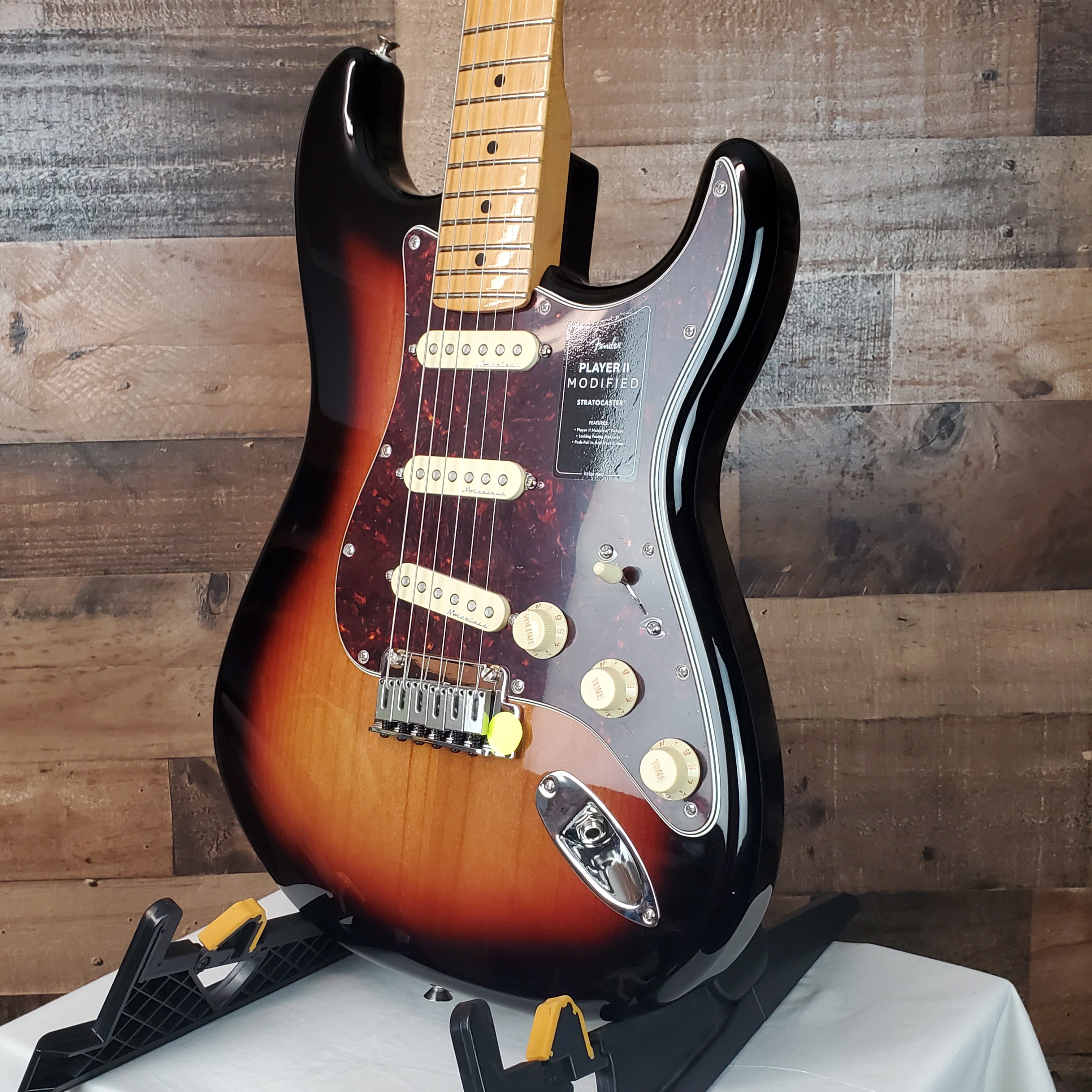Fender Player II Modified Strat 3 Tone Sunburst