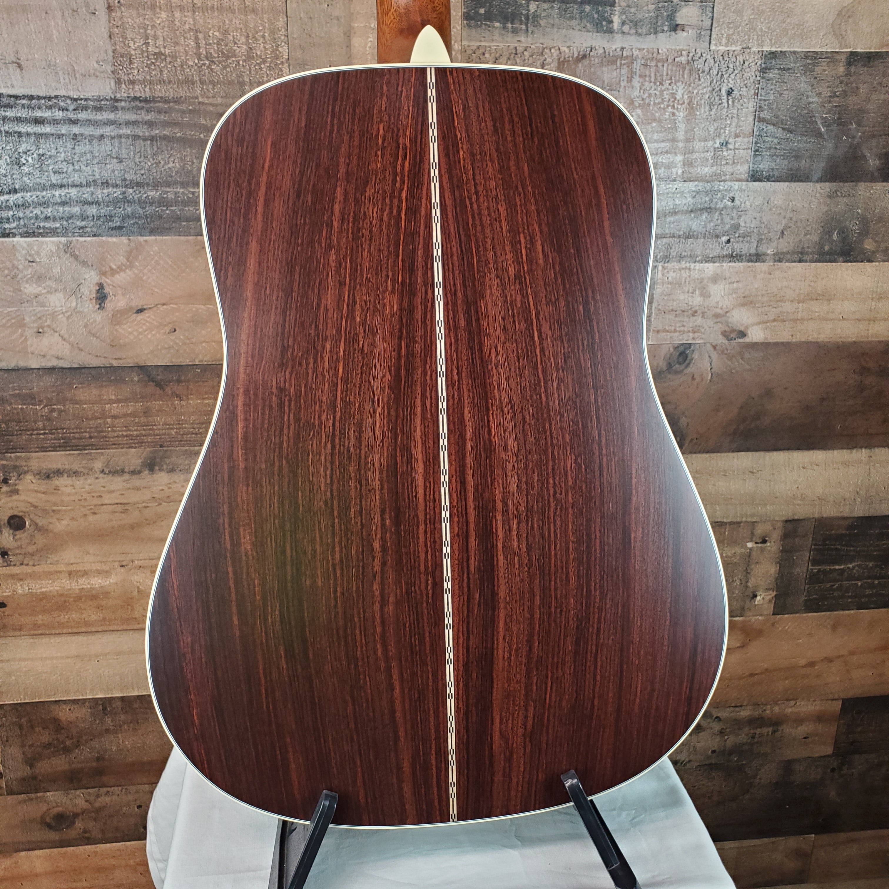 Martin D-28 Left Handed Satin Natural