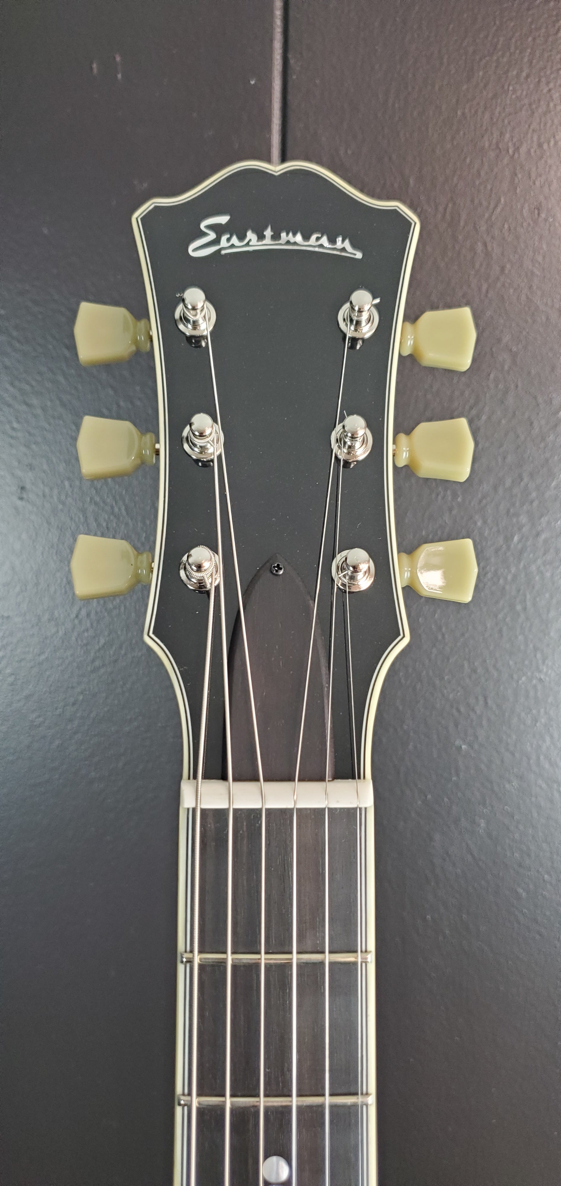 Eastman T484-GB Thinline Semi-Hollowbody Goldburst