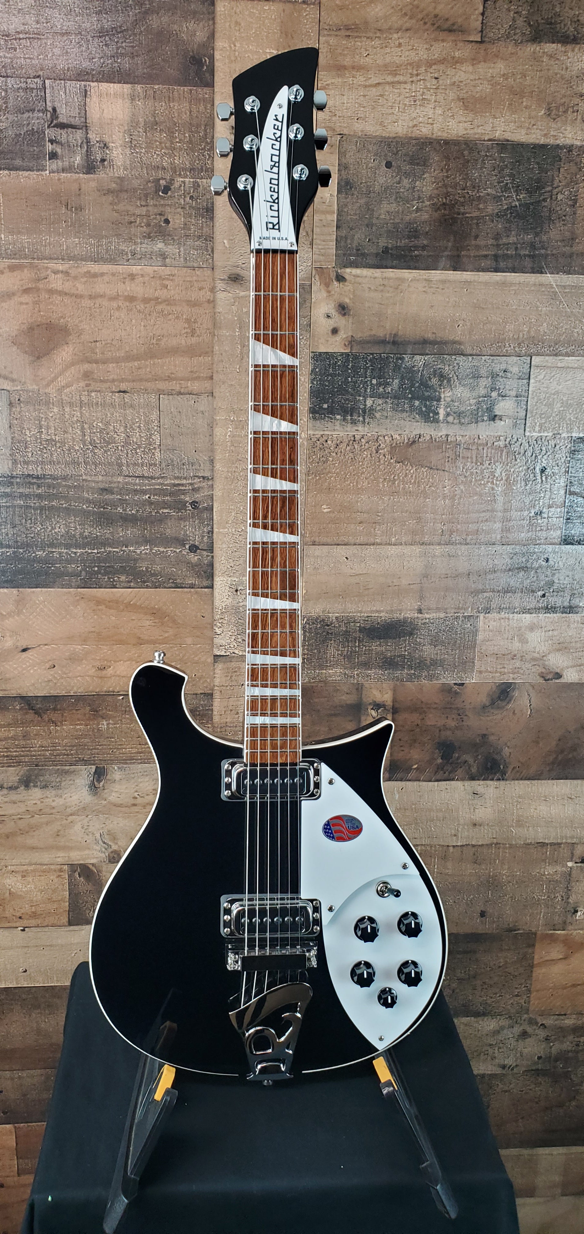 Rickenbacker 620JG Jetglo