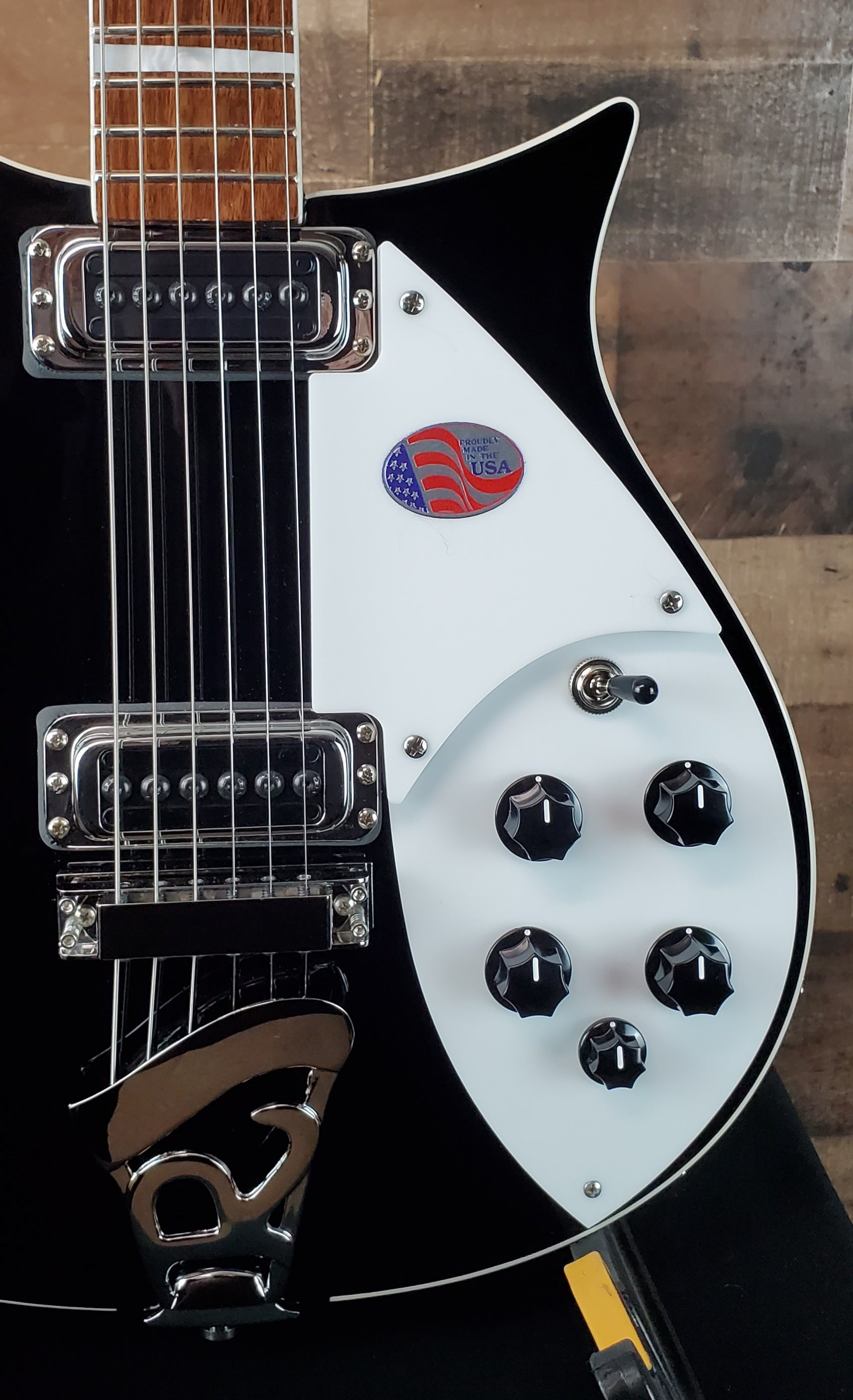 Rickenbacker 620JG Jetglo