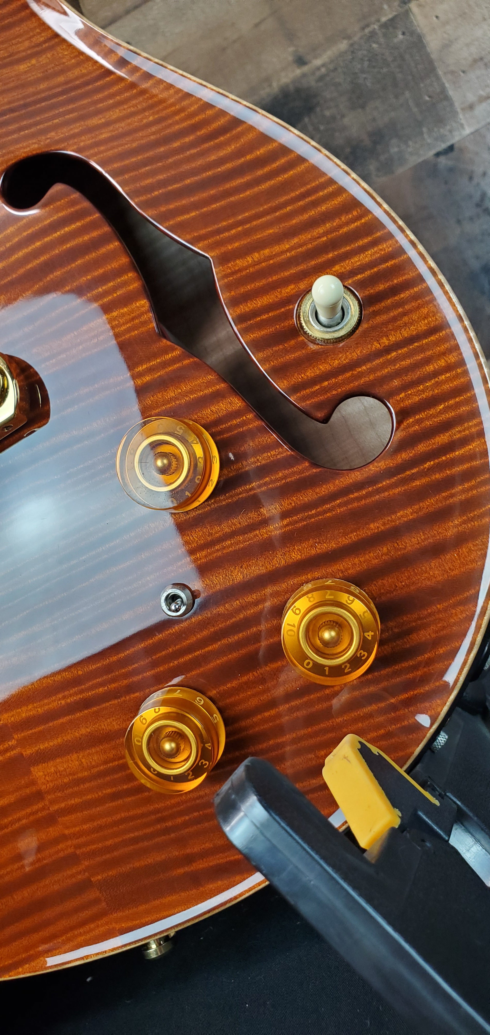 PRS Artist Hollowbody II 2004 Piezo Violin Amber
