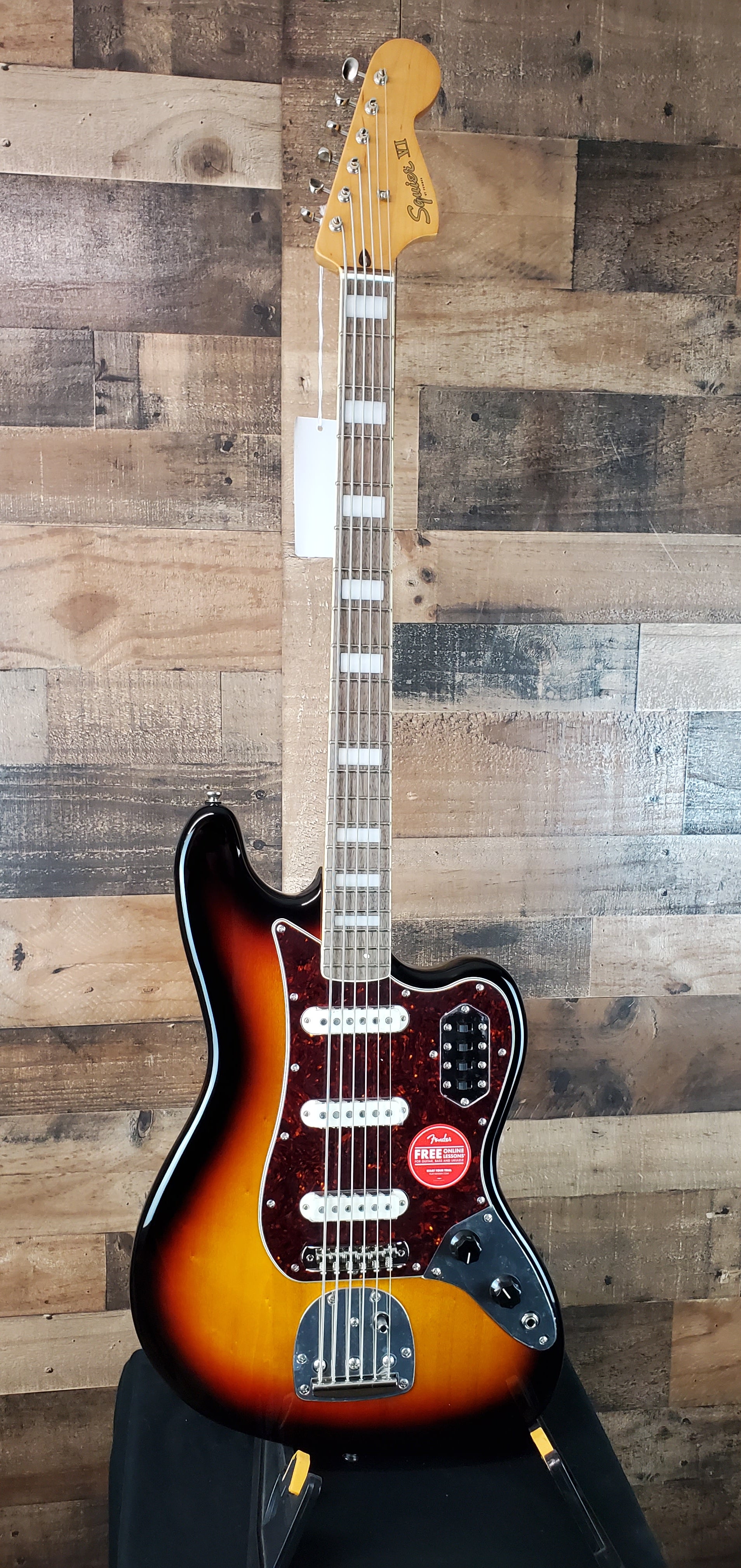Squier Classic Vibe Bass VI Guitar, 3-tone Sunburst