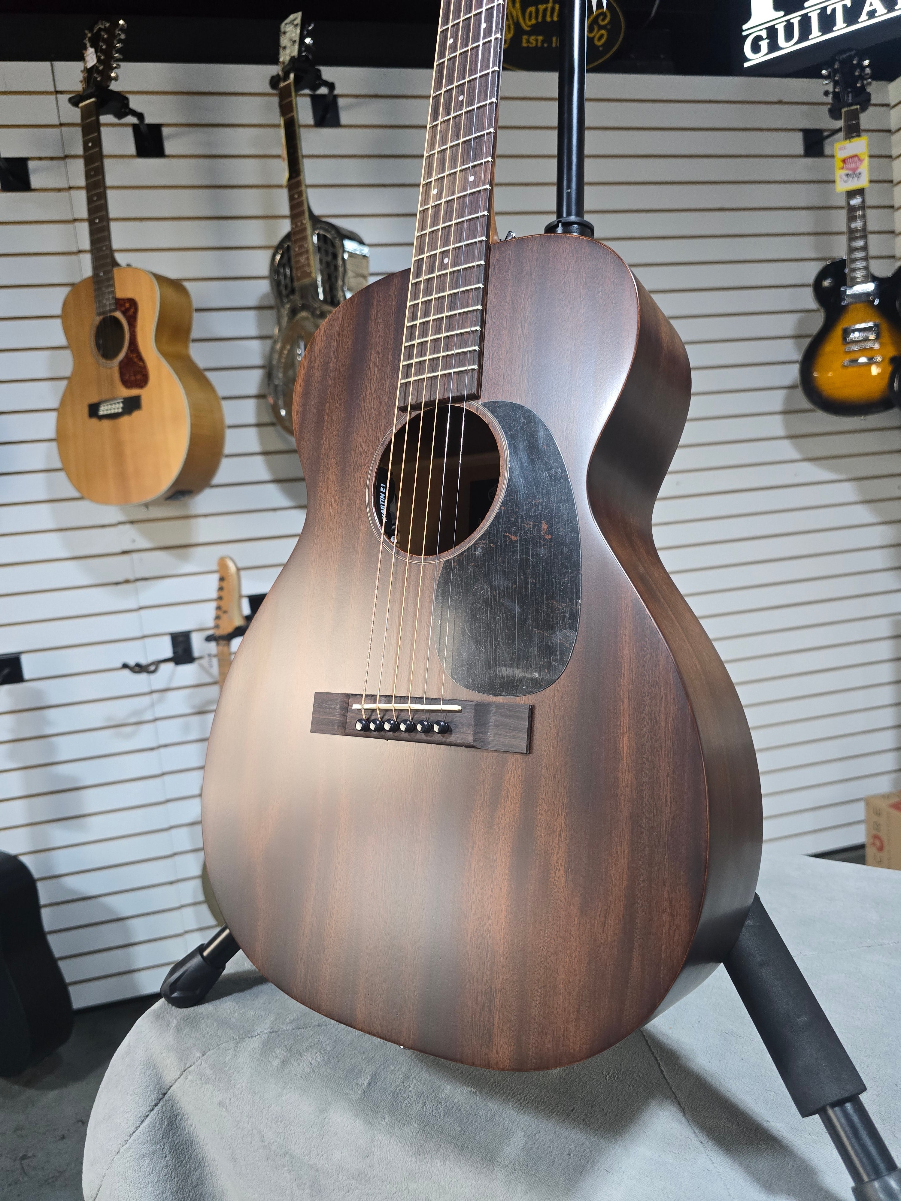 Martin 0-10E Retro Jason Isbell Dark Mahogany