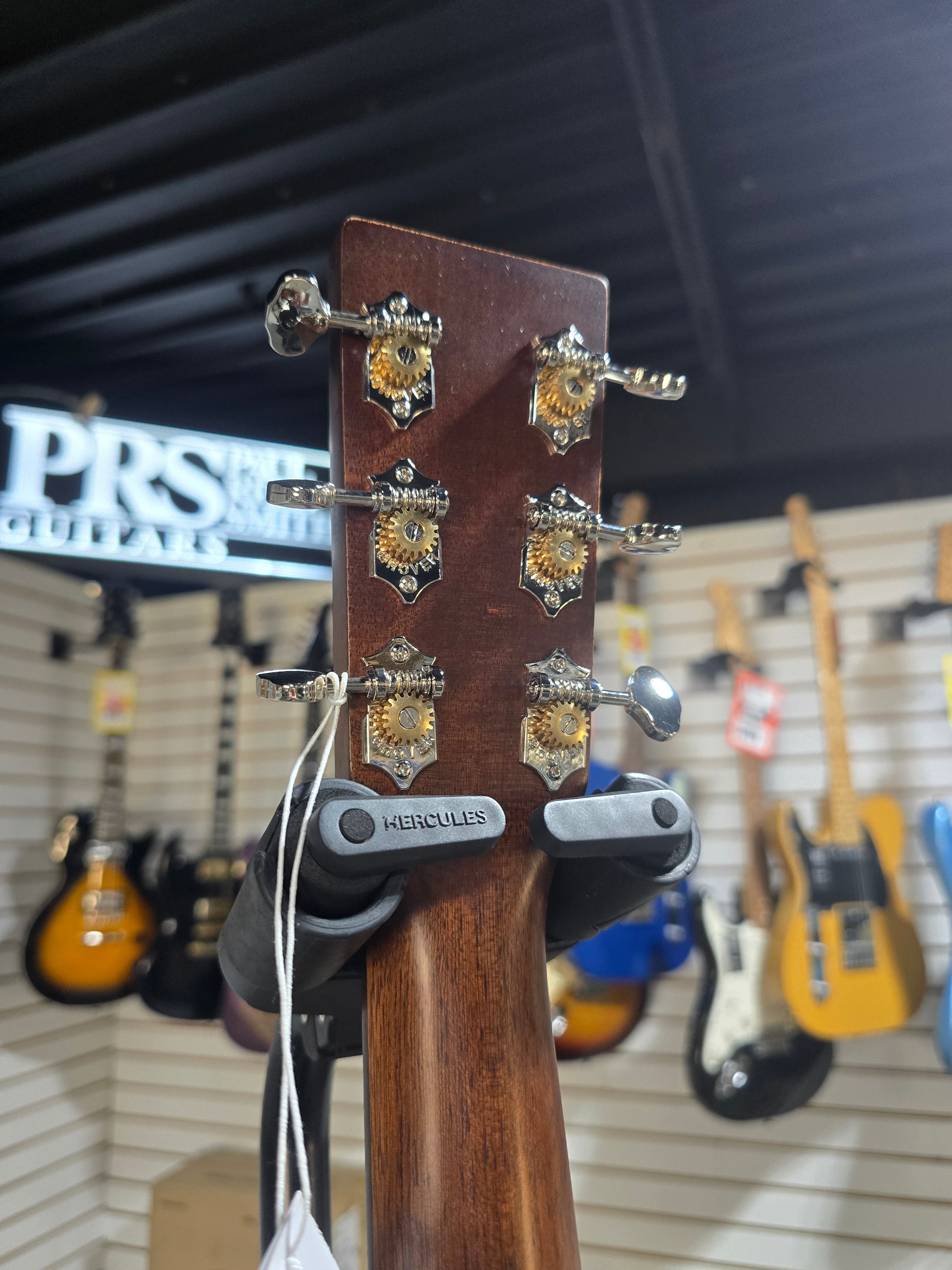 Martin 0-10E Retro Jason Isbell Dark Mahogany