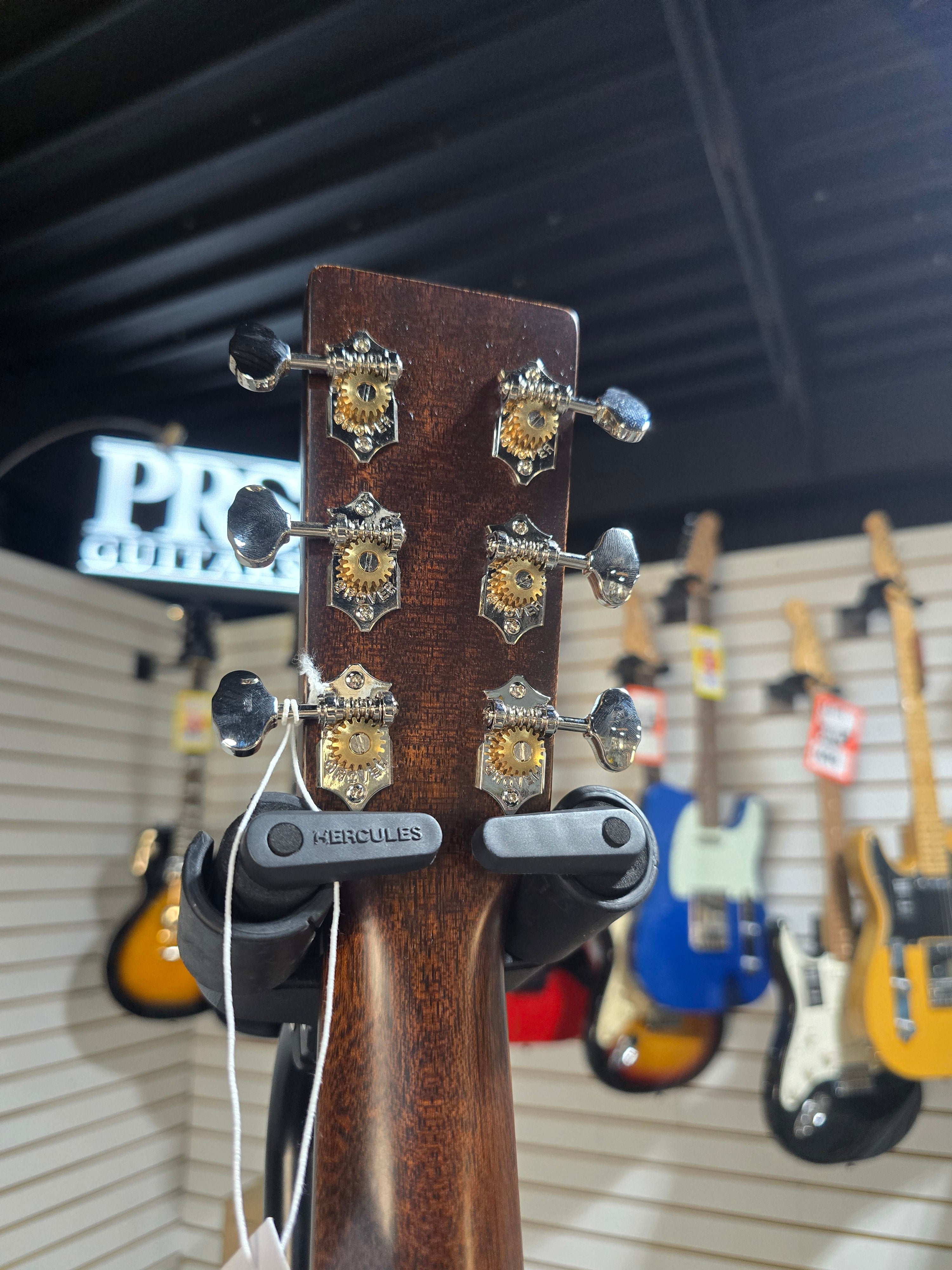 Martin 0-10E Retro Jason Isbell Dark Mahogany