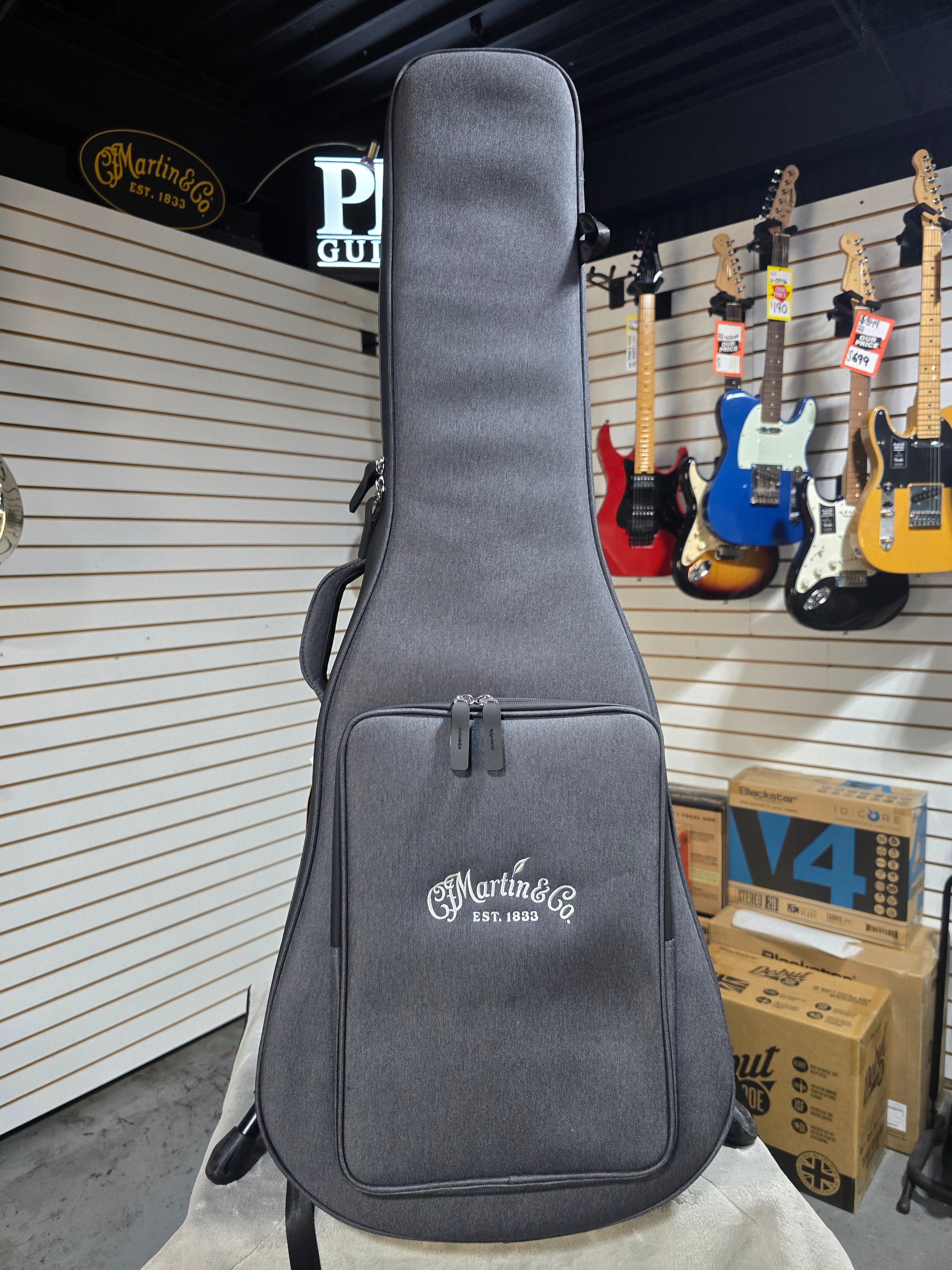 Martin 0-10E Retro Jason Isbell Dark Mahogany