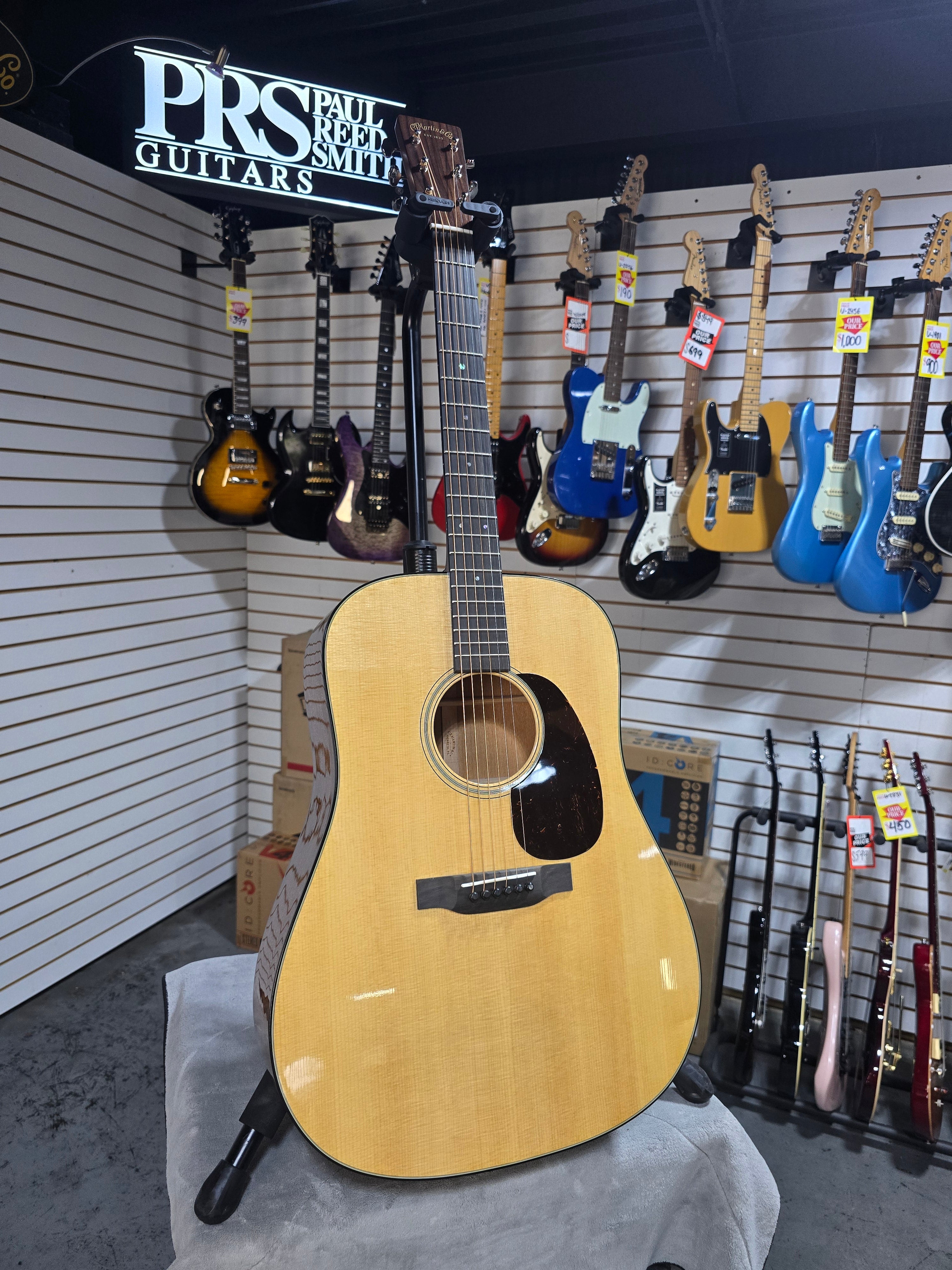 Martin Super D-18 Acoustic Guitar - Natural