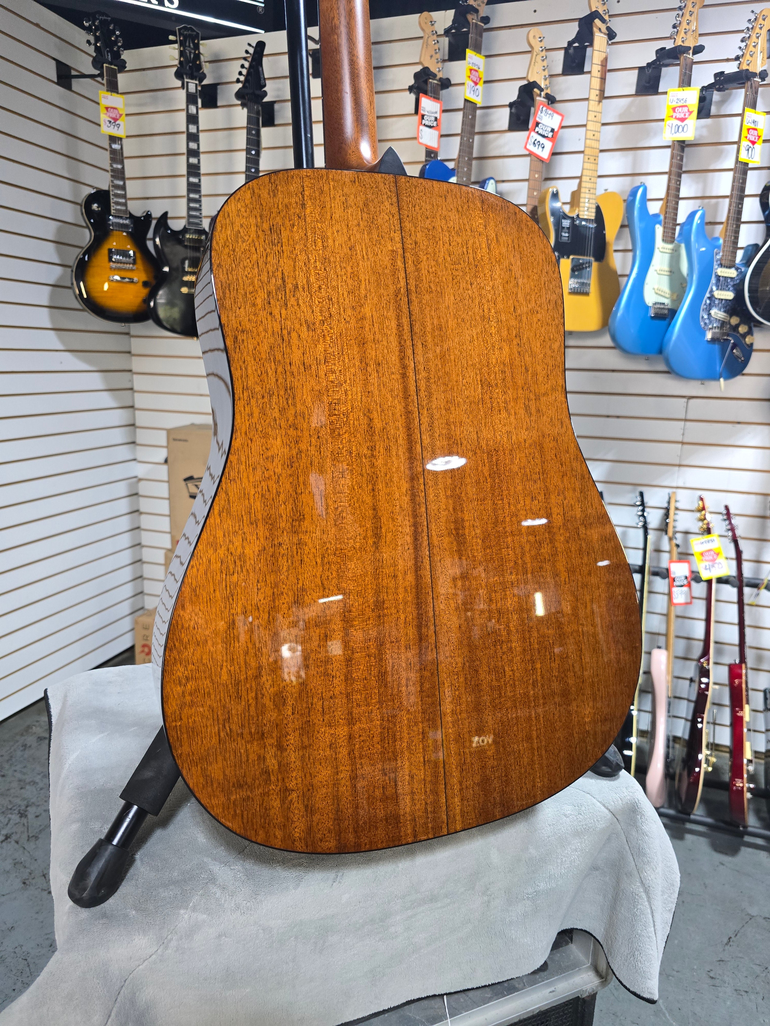 Martin Super D-18 Left Handed Acoustic Guitar Natural