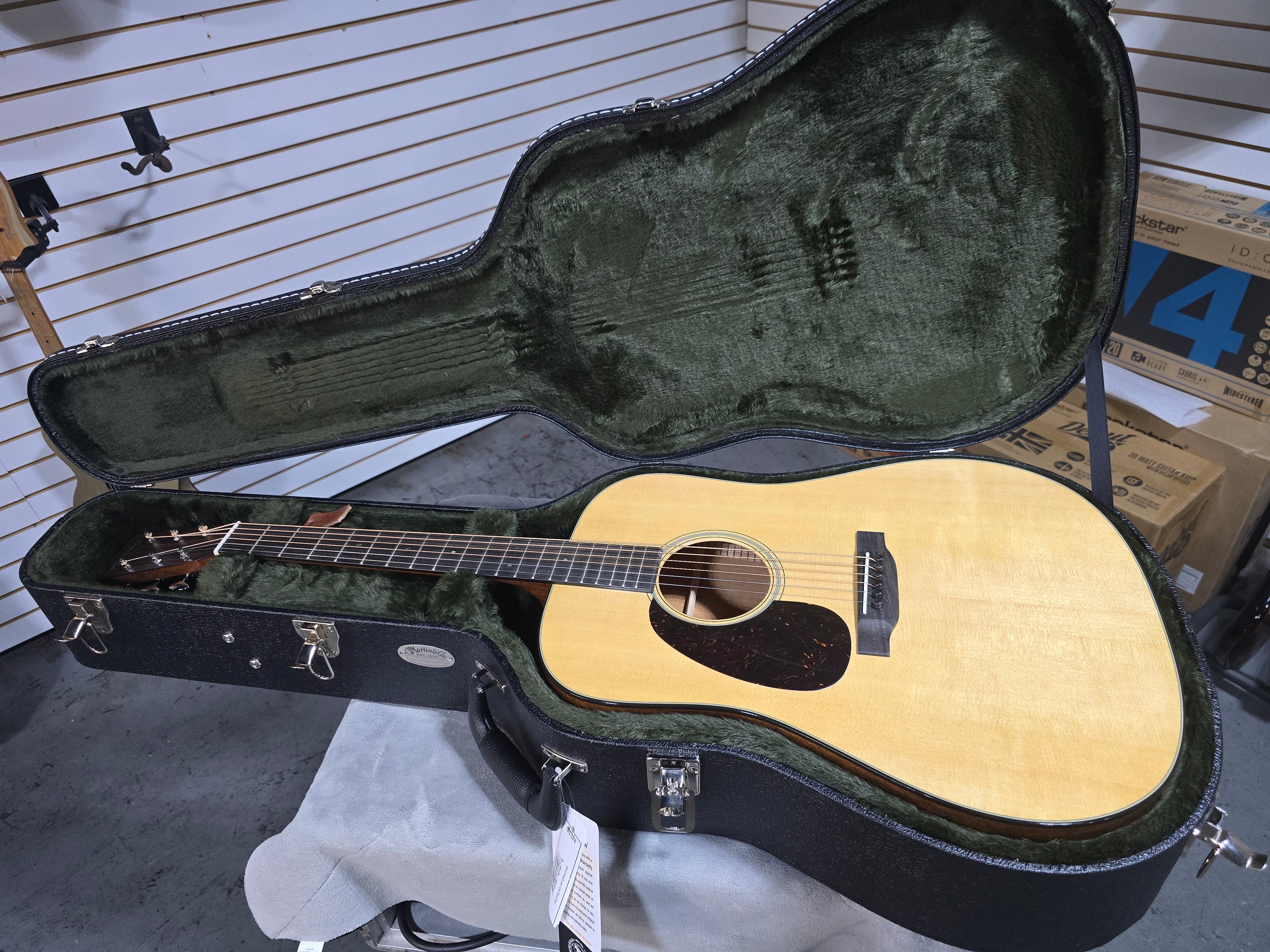 Martin Super D-18 Left Handed Acoustic Guitar Natural