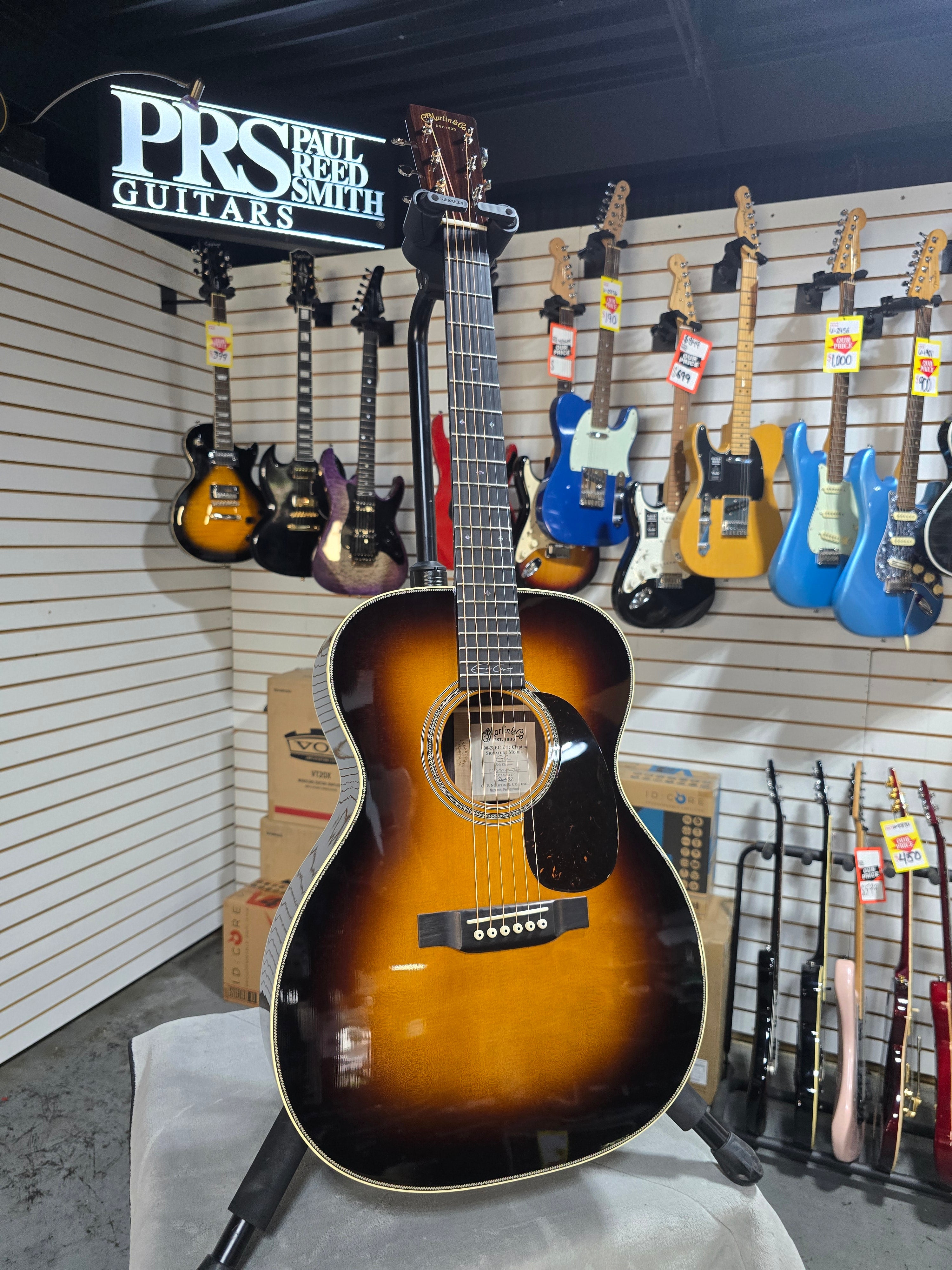 Martin 000-28EC Eric Clapton Acoustic Guitar - Natural