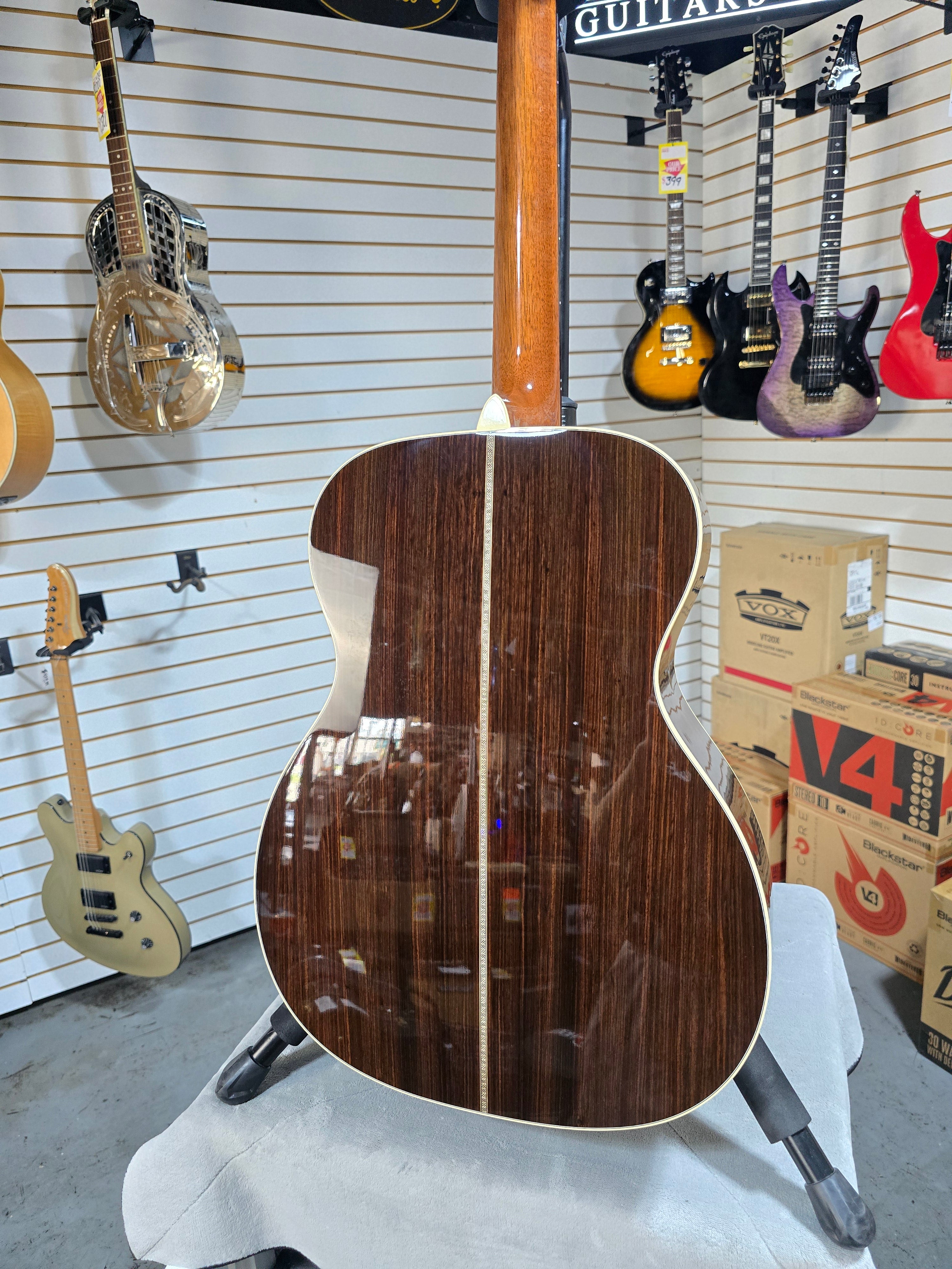Martin 000-28EC Eric Clapton Acoustic Guitar - Natural