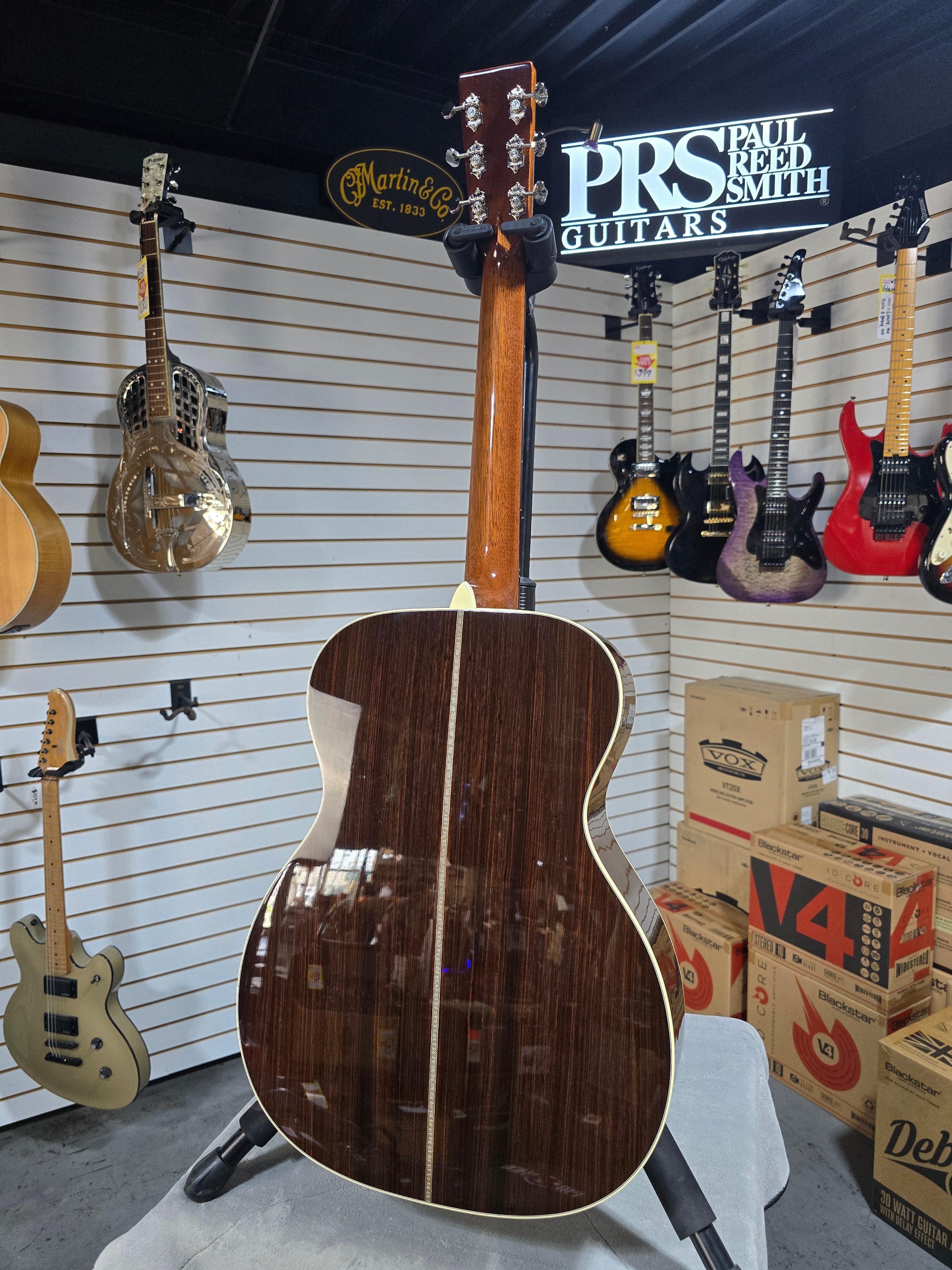 Martin 000-28EC Eric Clapton Acoustic Guitar - Natural