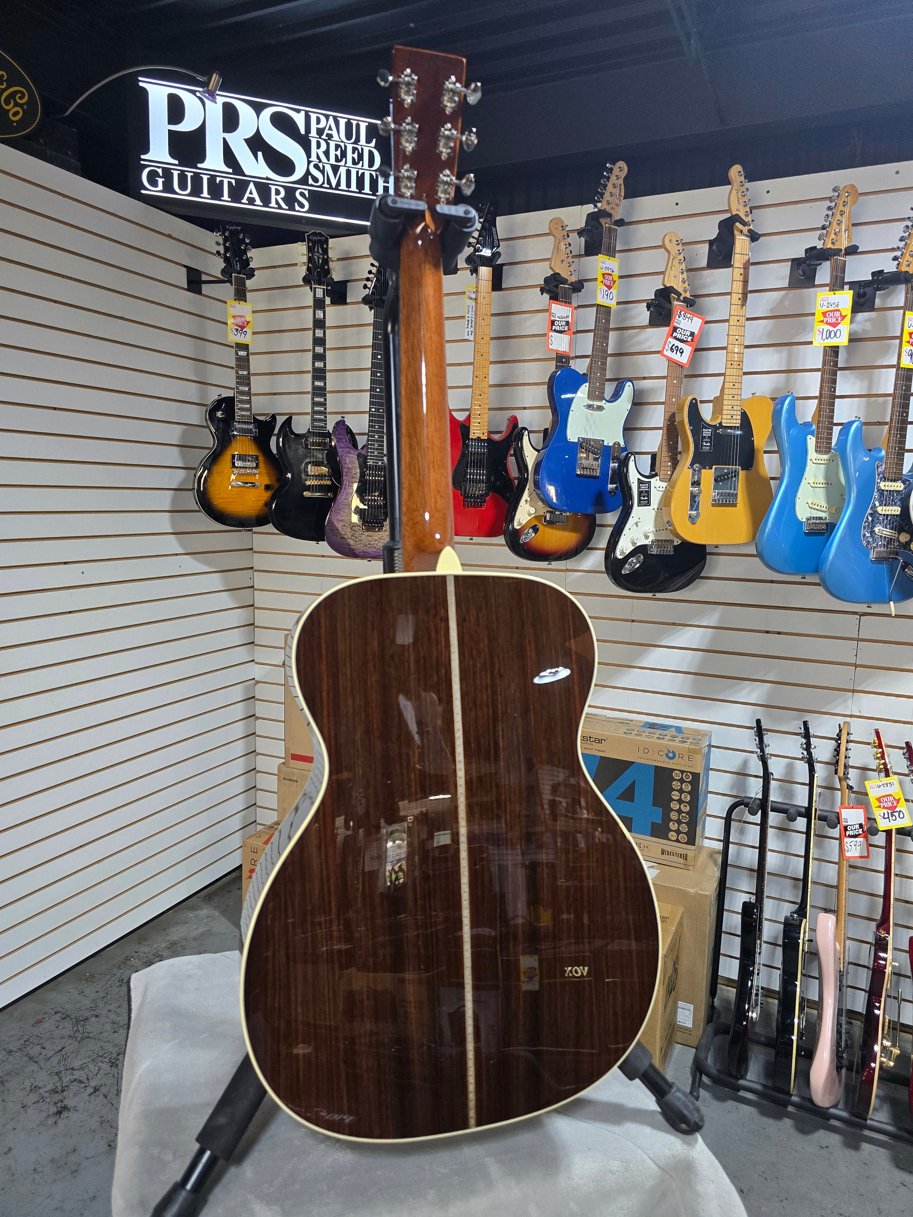 Martin 000-28EC Eric Clapton Acoustic Guitar - Natural