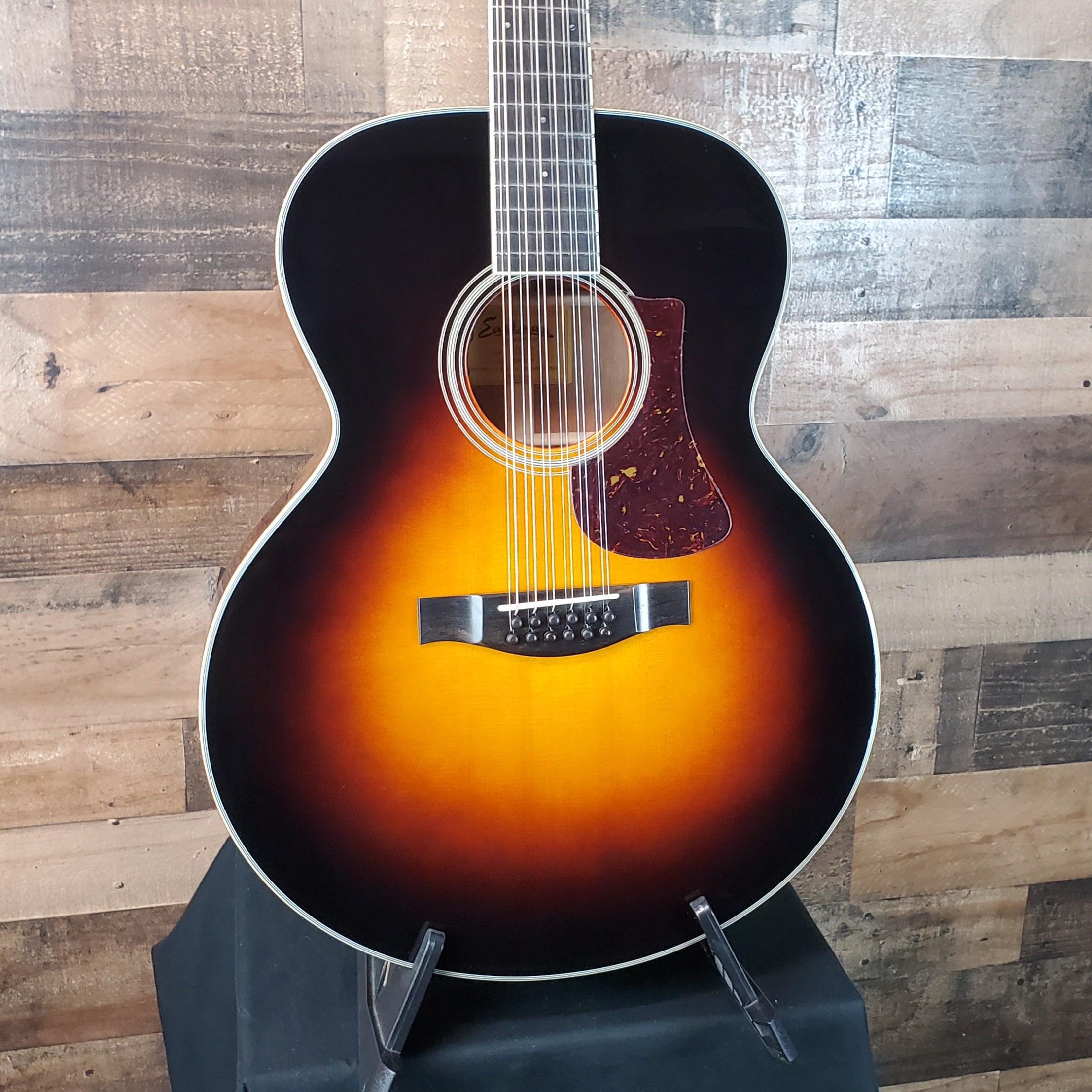 Eastman Guitars AC330E-12- Sunburst