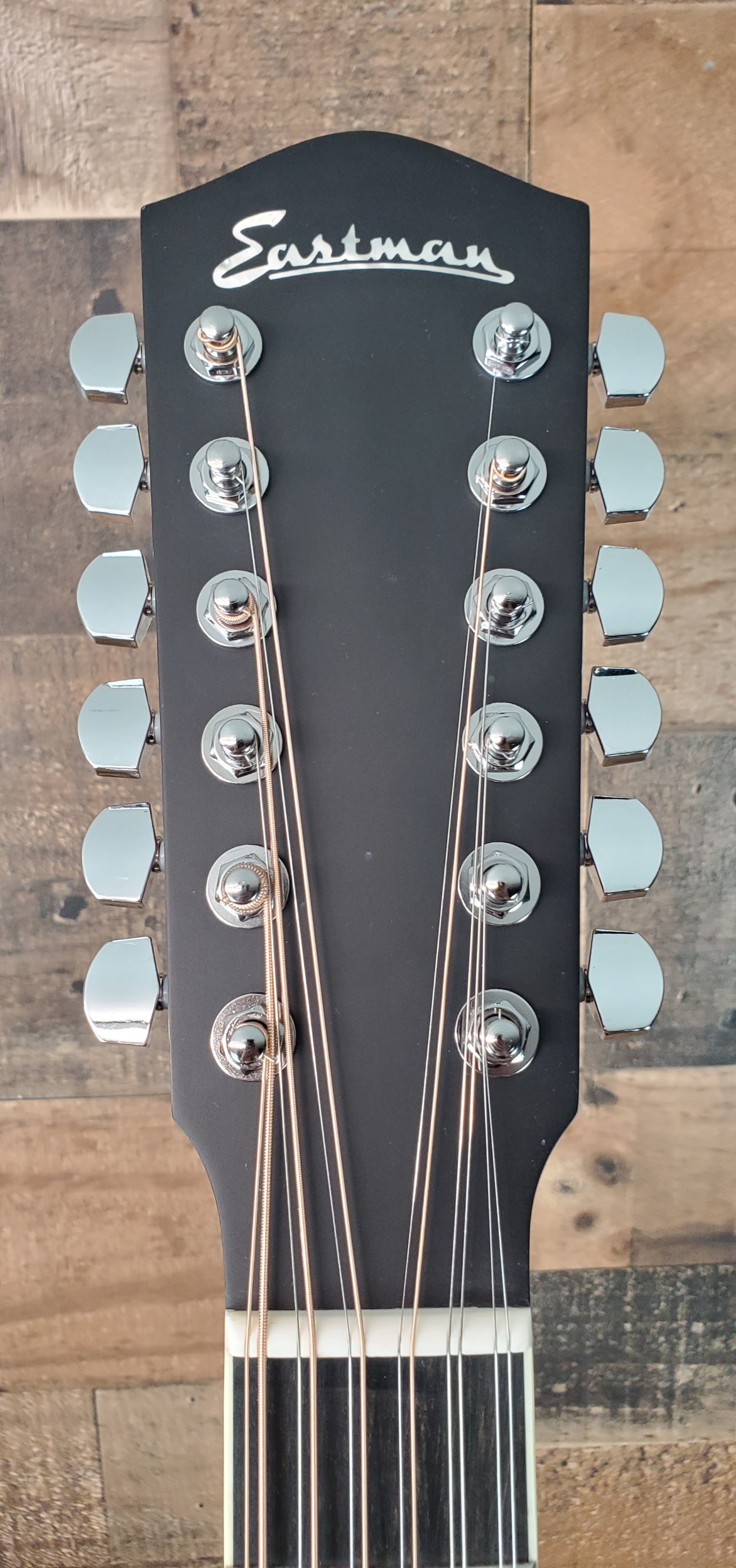 Eastman Guitars AC330E-12- Sunburst