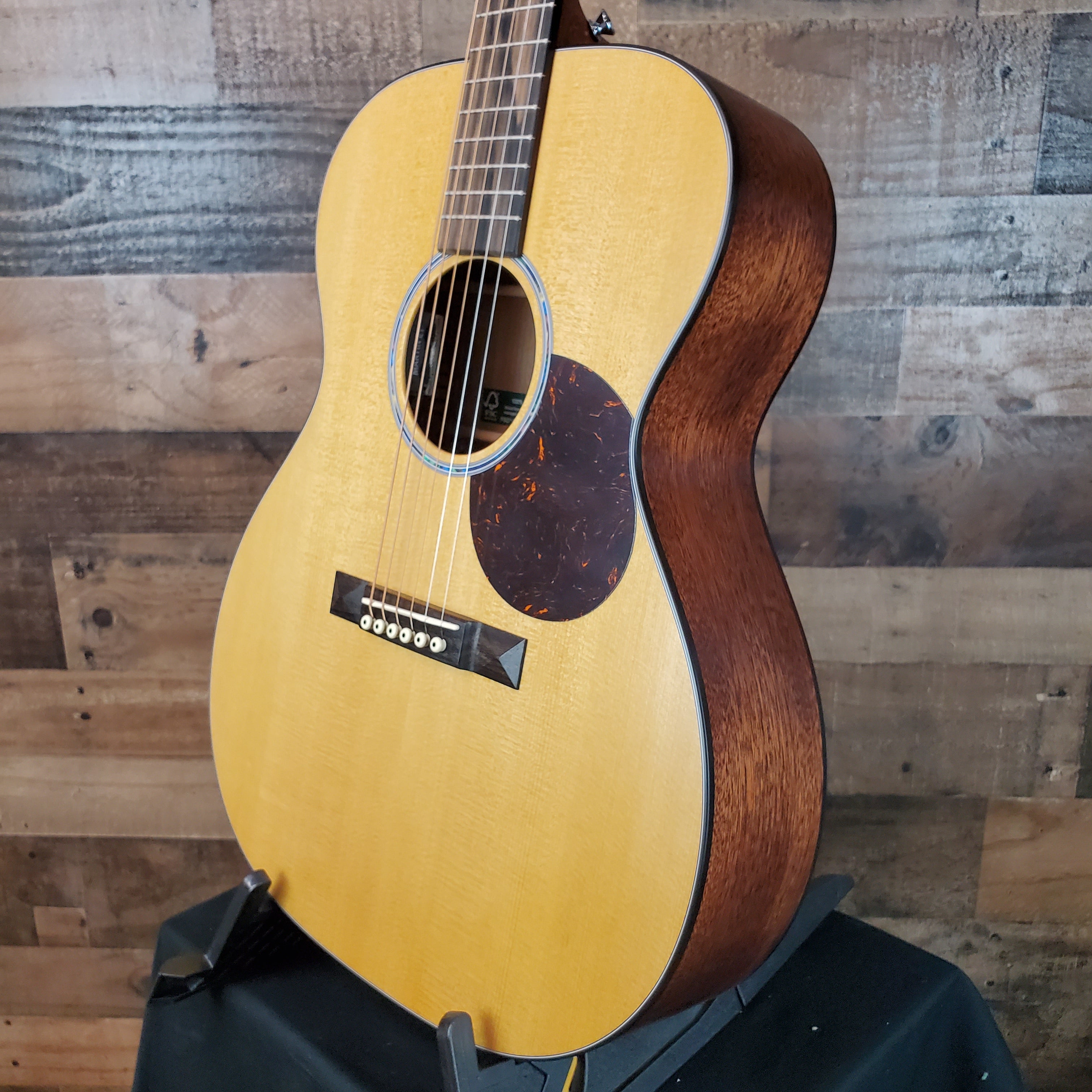 Martin 000-10E Shawn Mendes Acoustic-electric Guitar Natural