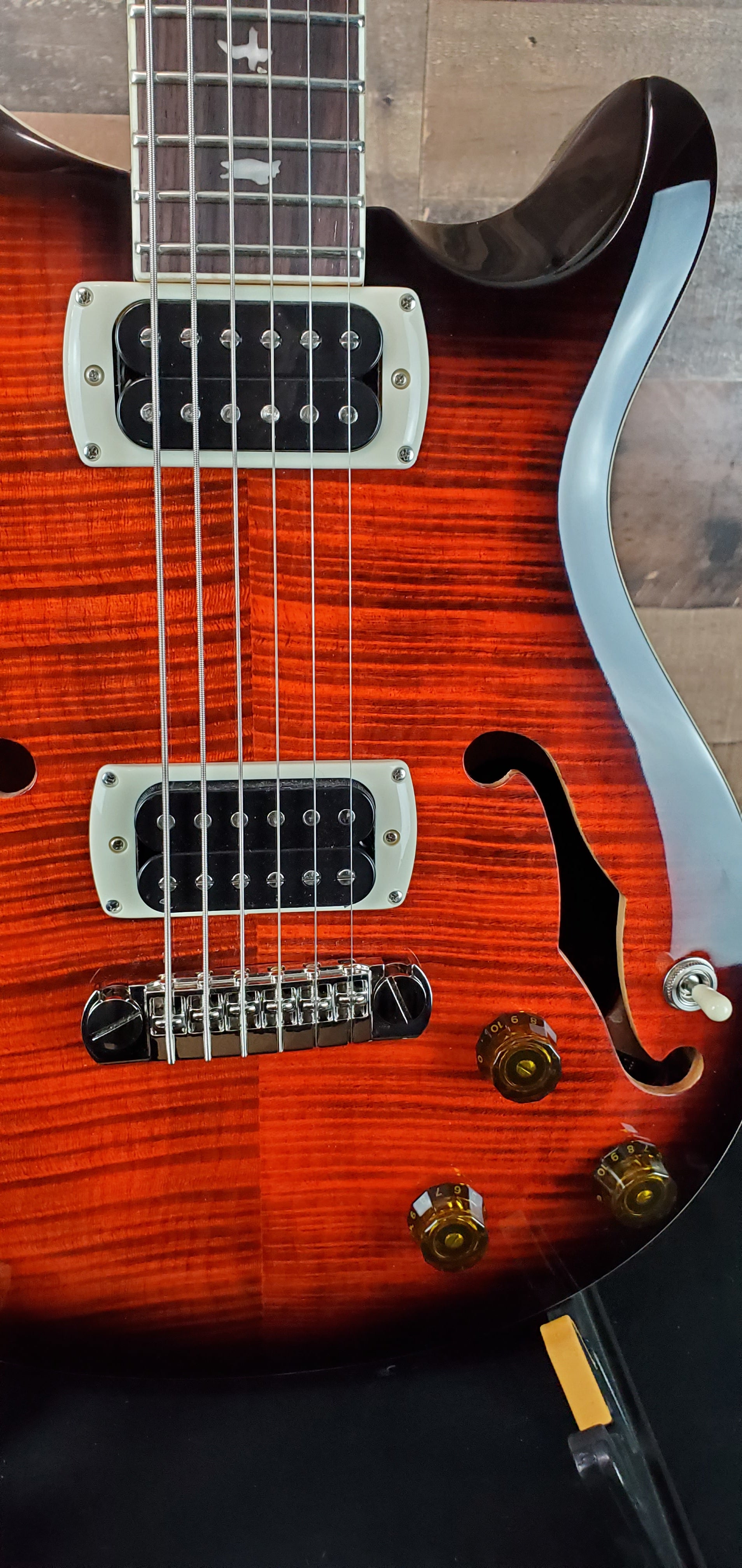 PRS SE Ed Sheeran Hollowbody I Piezo Baritone, Orange Tiger Smokeburst