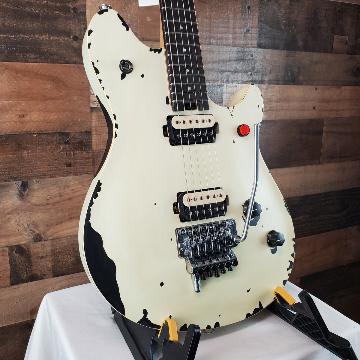 EVH Limited-edition Wolfgang Special 2015 Electric Guitar - Distressed Ivory