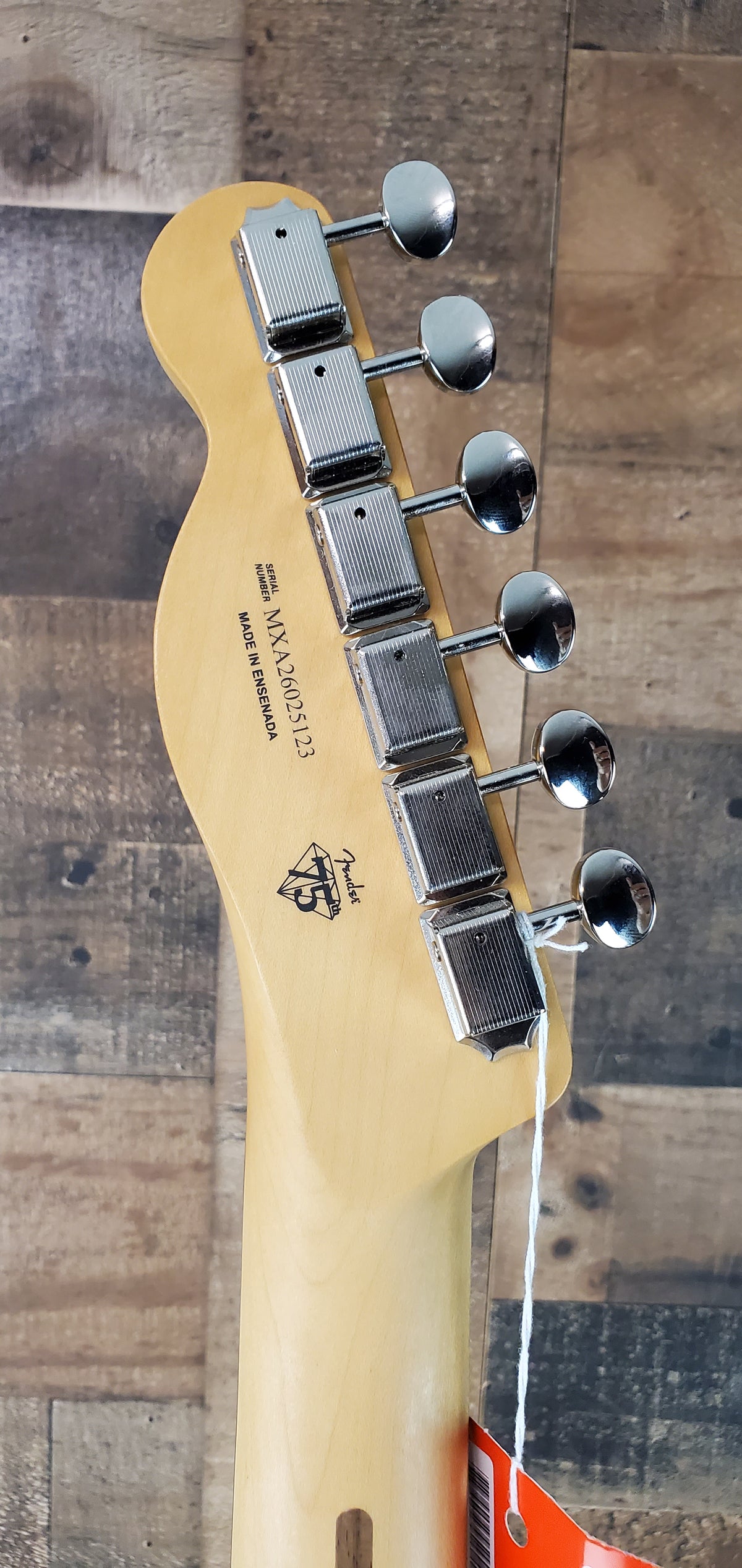 Fender 75th Anniversary Player II Baritone Telecaster 3-Color Sunburst