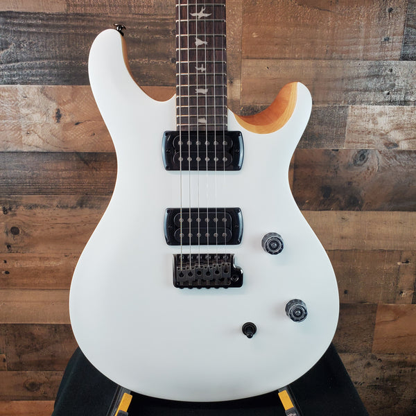 PRS SE CE 24 Satin - Flat White Top, C&M Exclusive - Black / Smoked Hardware # 459