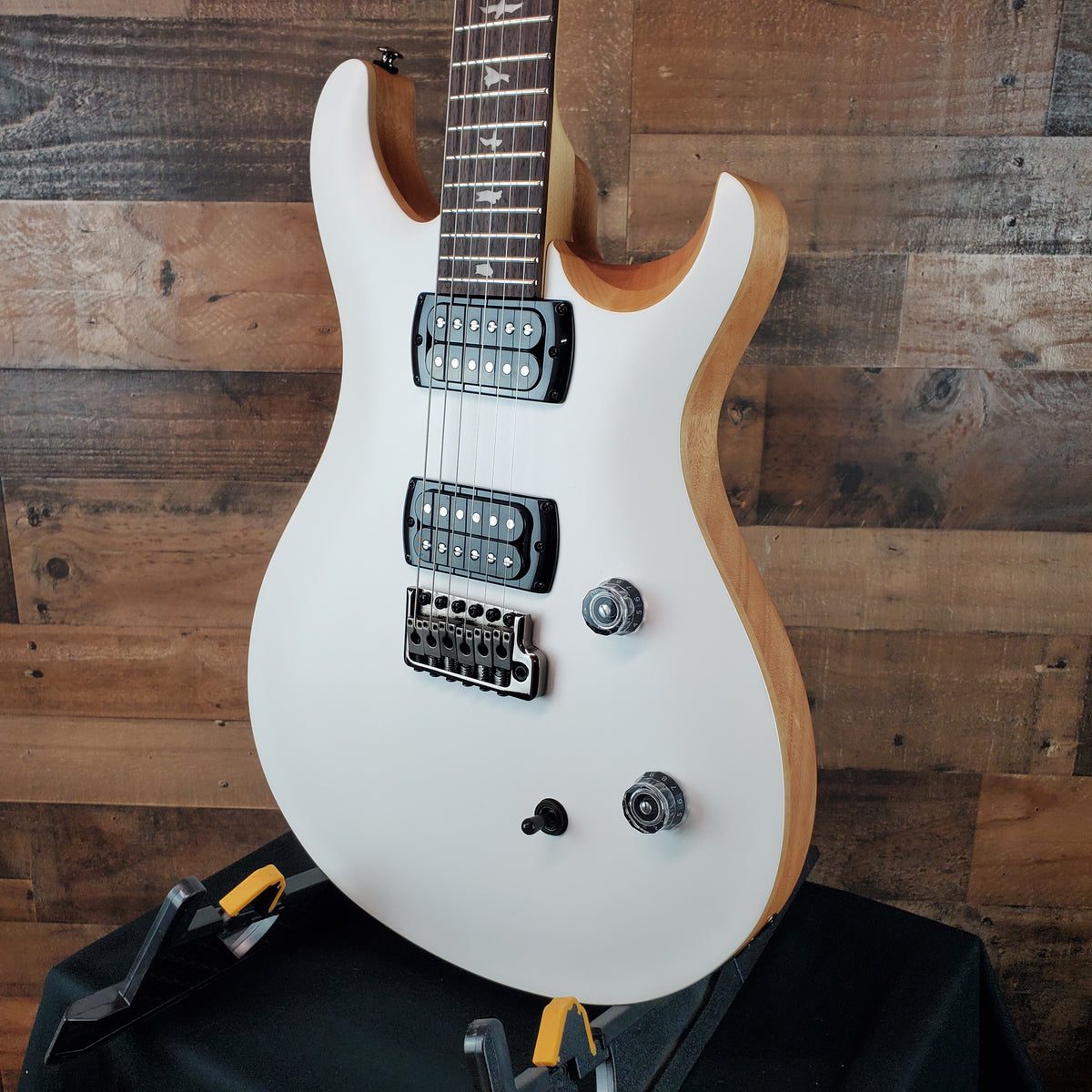 PRS SE CE 24 Satin - Flat White Top, C&M Exclusive - Black / Smoked Hardware # 459