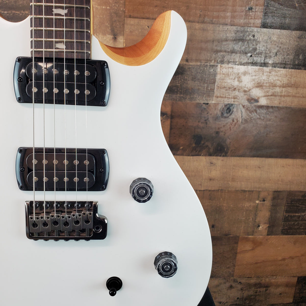 PRS SE CE 24 Satin - Flat White Top, C&M Exclusive - Black / Smoked Hardware # 459