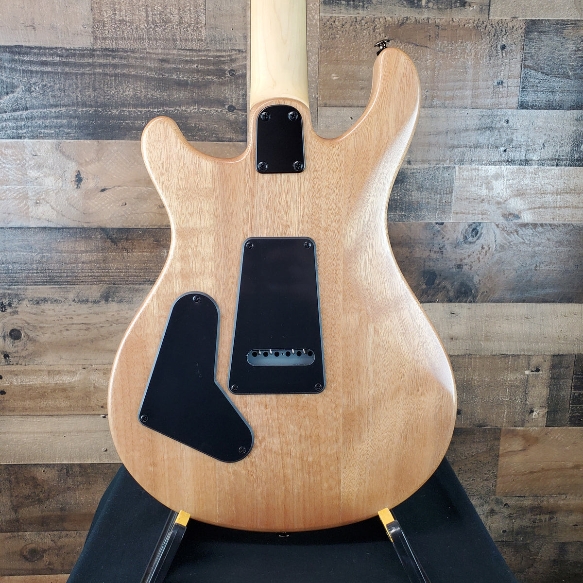 PRS SE CE 24 Satin - Flat White Top, C&M Exclusive - Black / Smoked Hardware # 459
