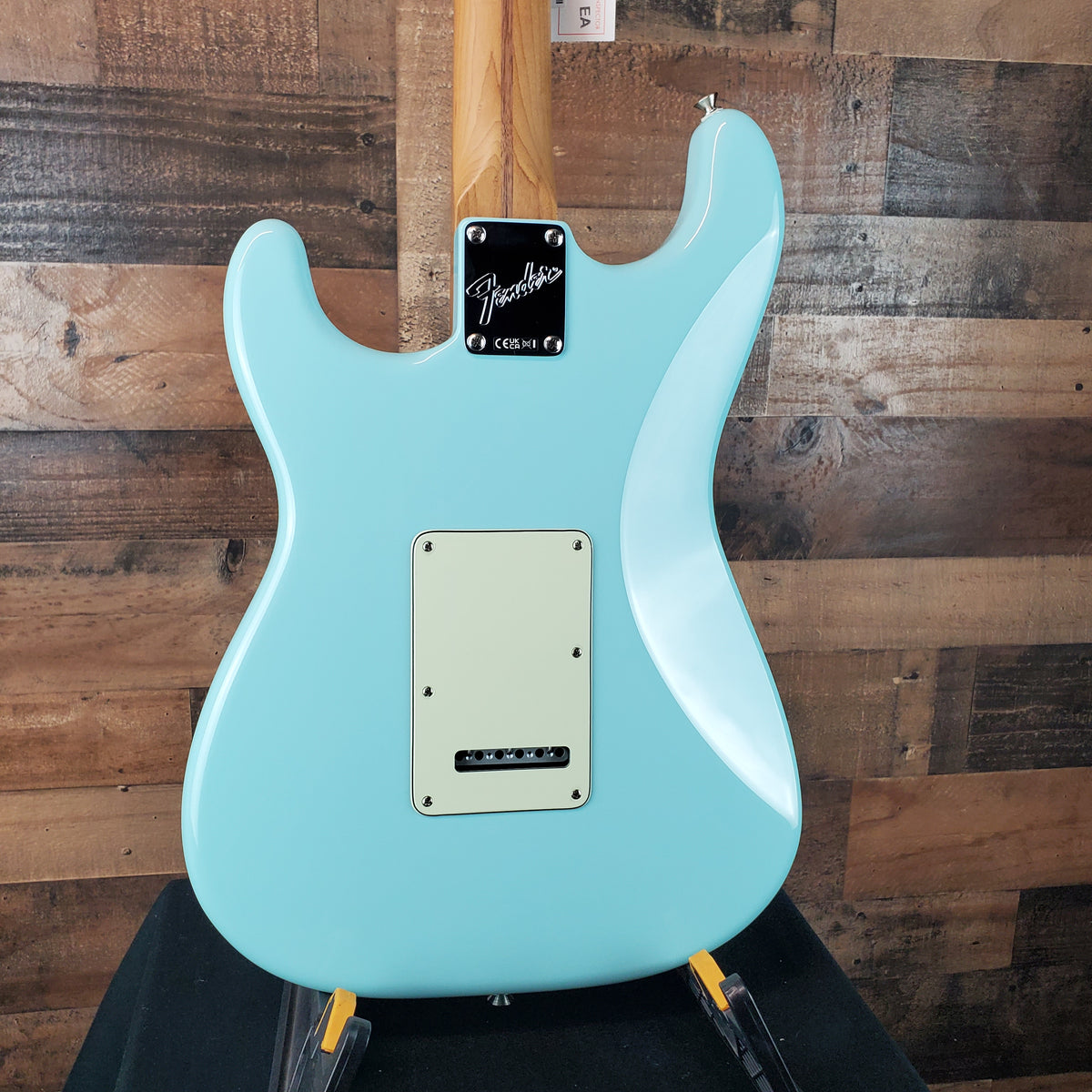 Fender Limited Edition American Professional Classic Stratocaster Daphne Blue, Rosewood Fingerboard