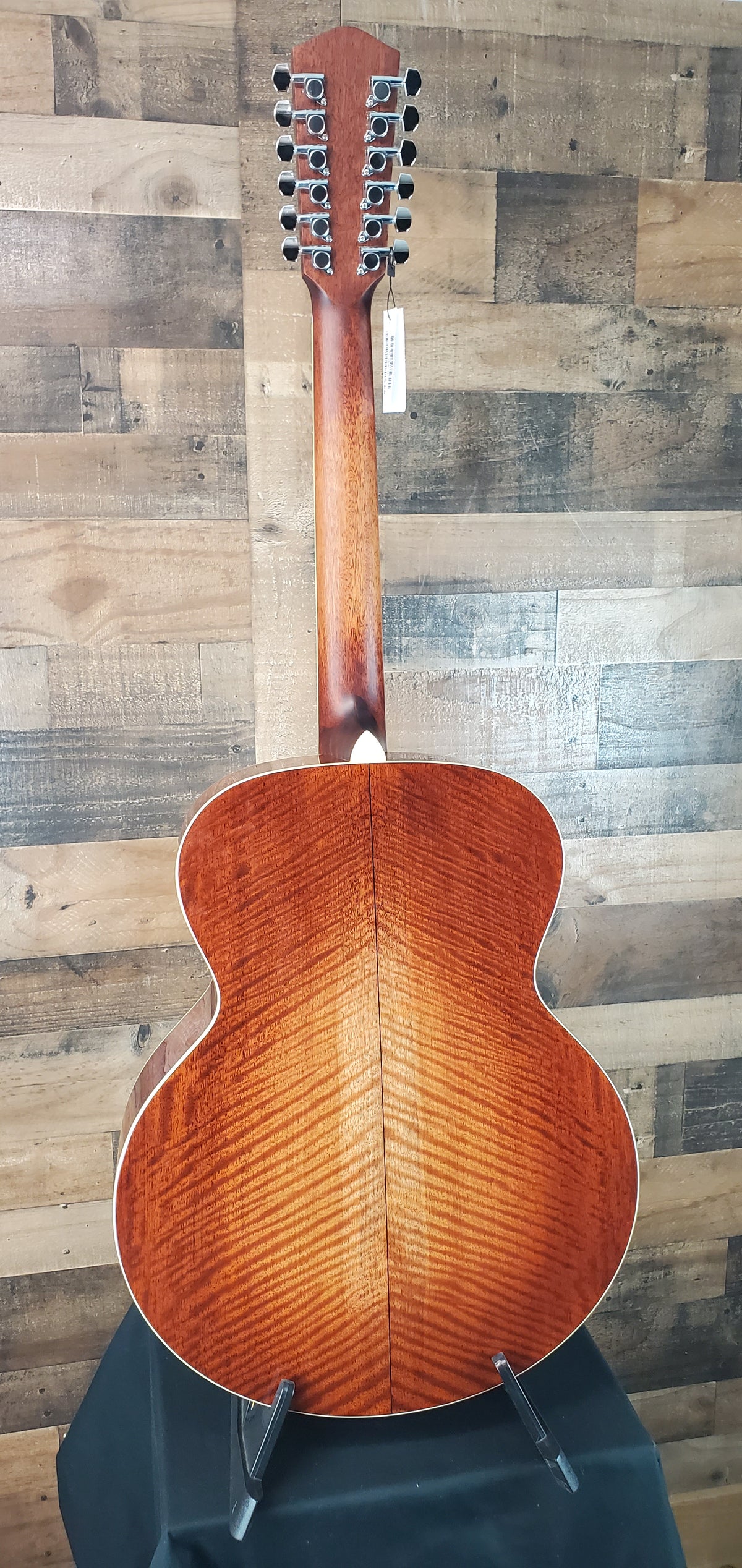 Eastman AC330E-12 Jumbo 12-string Acoustic-electric Guitar Natural