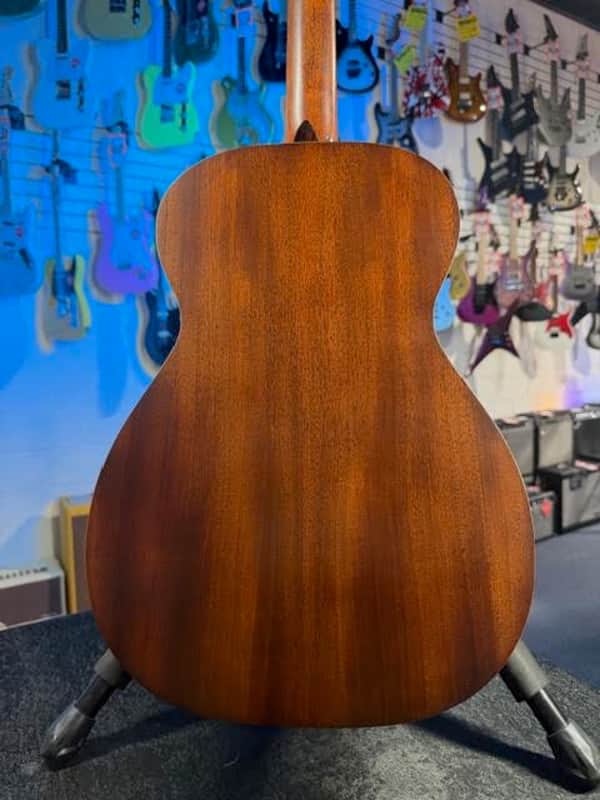 Martin 0-10E Retro Jason Isbell Left Handed Dark Mahogany