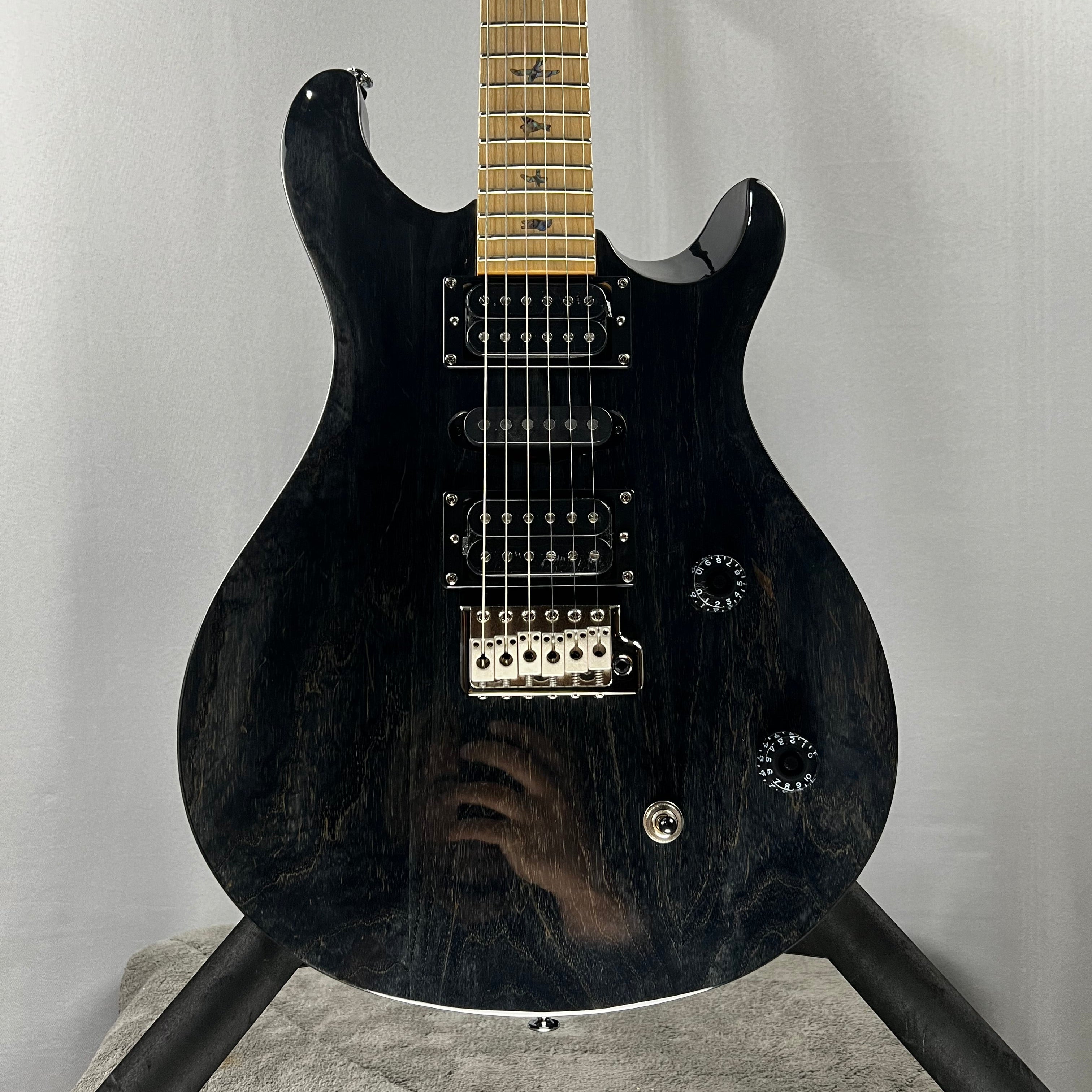 Electric Guitars – Page 10