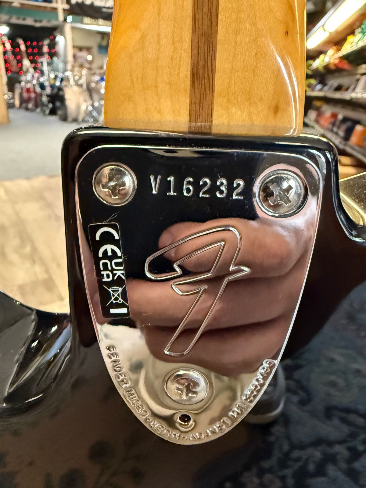 Fender American Vintage II 1975 Telecaster Deluxe, Black