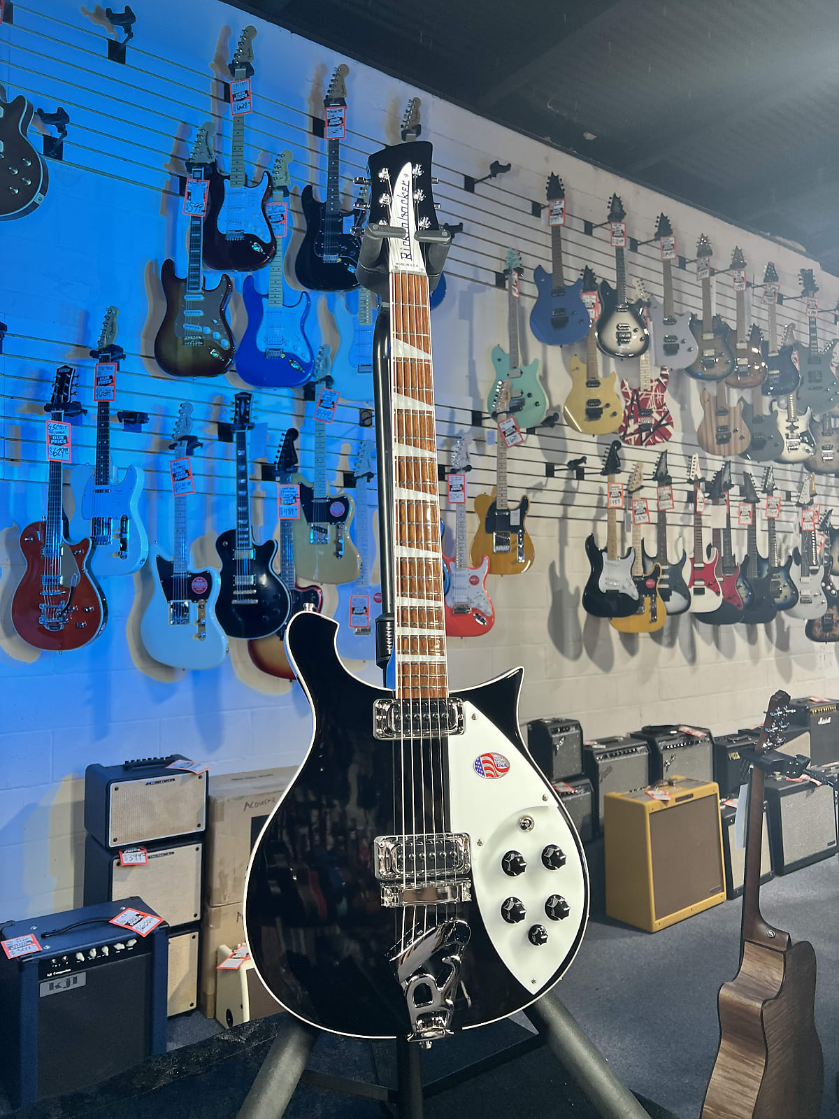 New Rickenbacker 620 Jetglo Electric Guitar w Ric Case 620JG 728