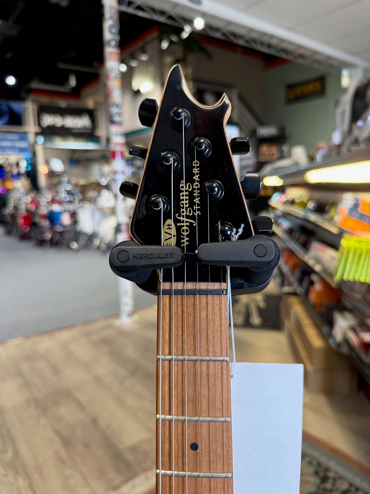 EVH Wolfgang Standard T.O.M. Cream White