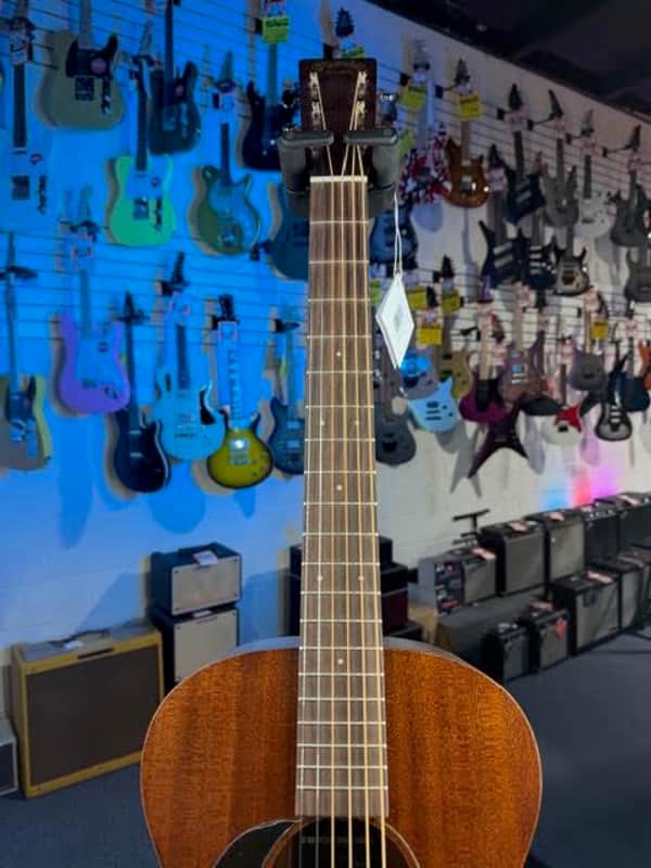 Martin 0-10E Retro Jason Isbell Left Handed Dark Mahogany