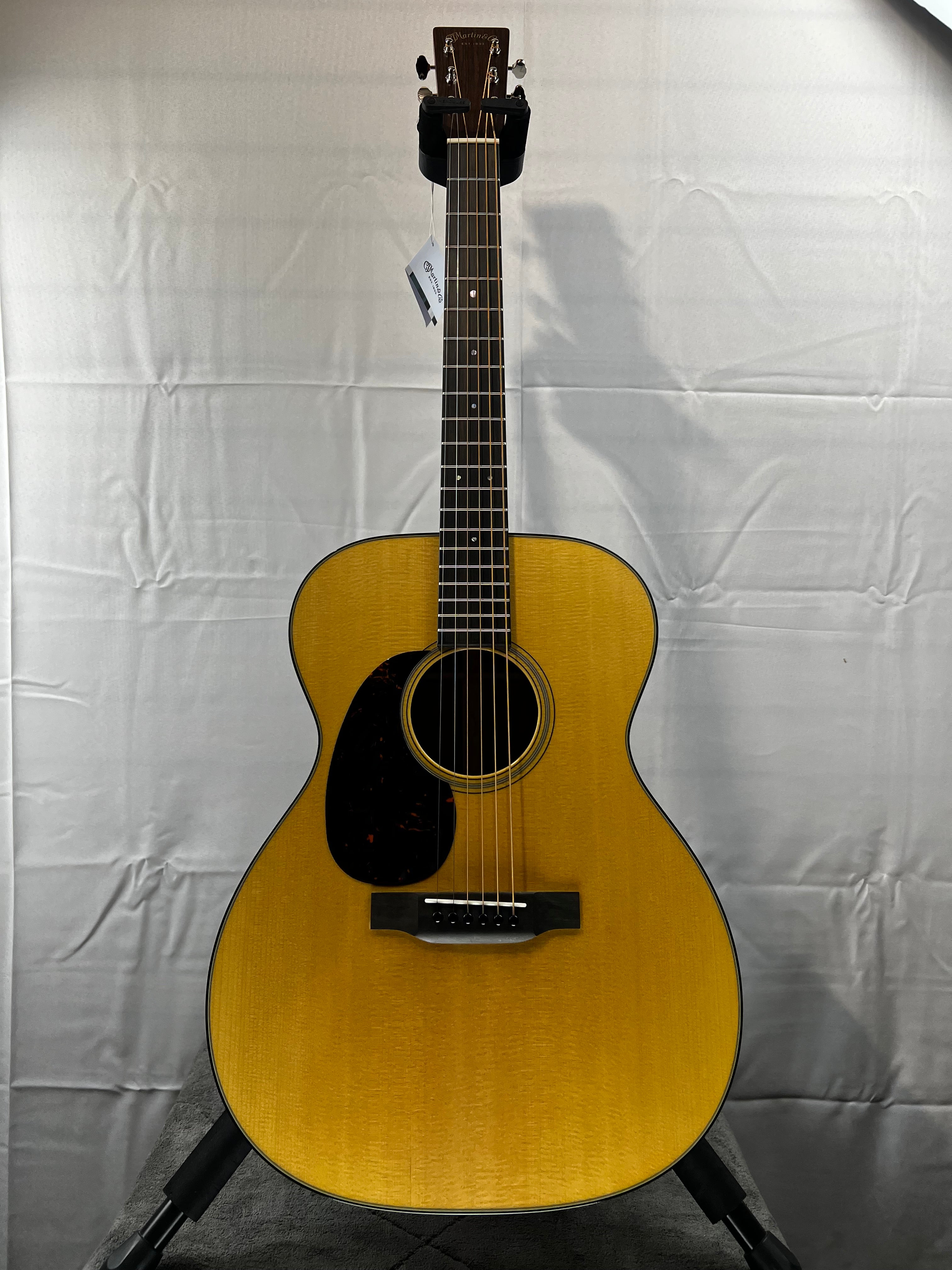 000-18 Left-handed Acoustic Guitar - Natural #278