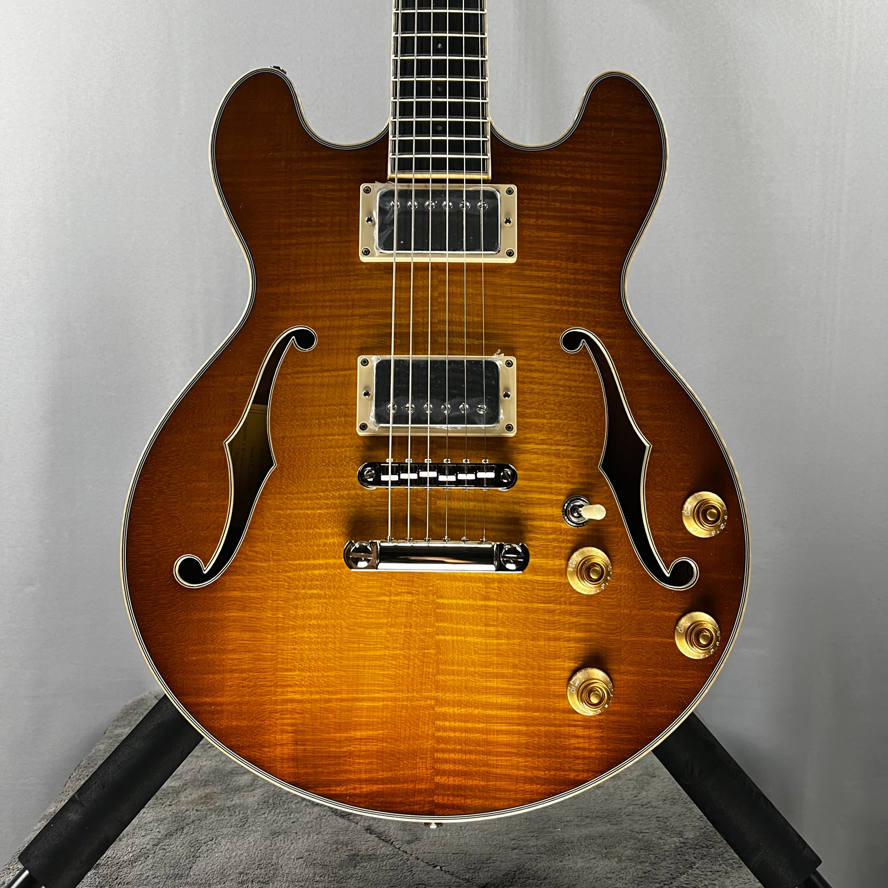 T184MX-GB Thinline Semi-hollowbody Electric Guitar - Goldburst #464 GET PLEK'D!