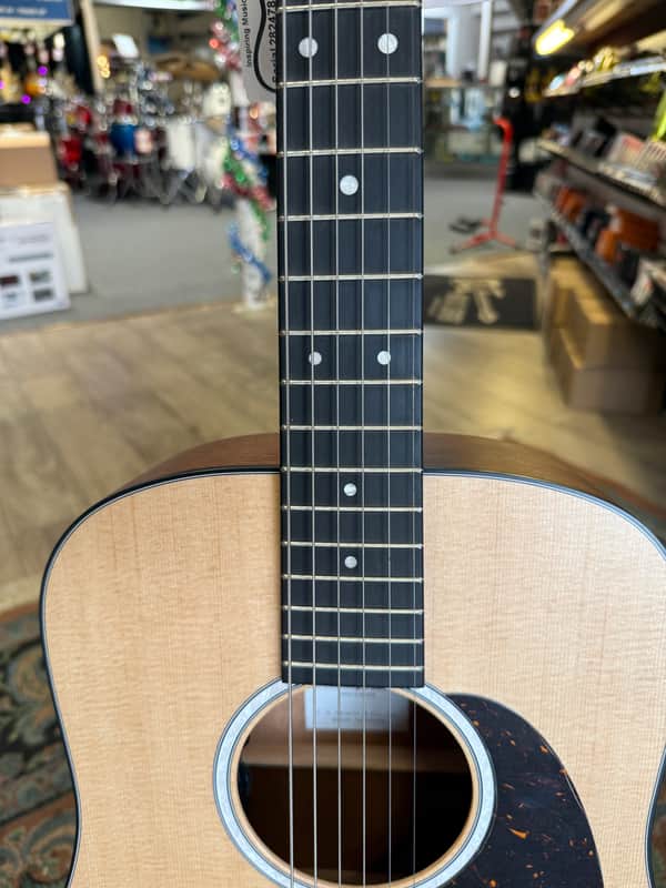 Martin DJr-10E, Acoustic Electric Guitar &