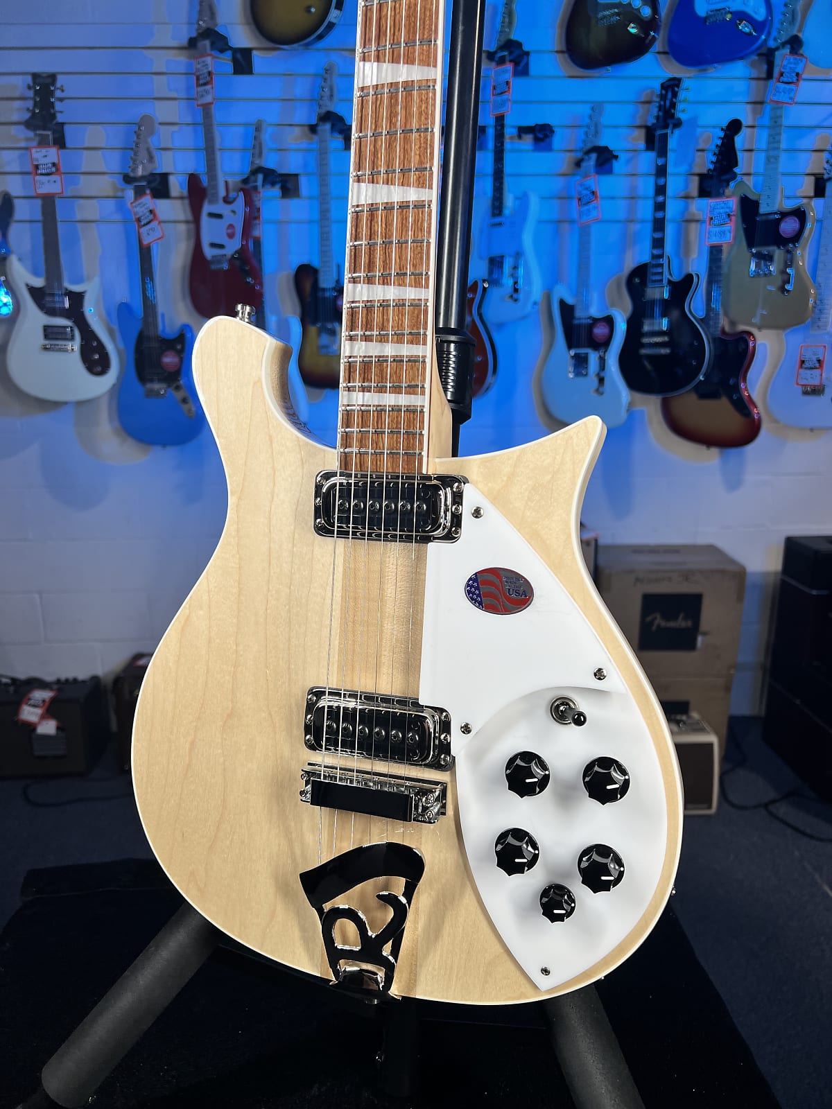 New Rickenbacker 620 Mapleglo Electric Guitar w Ric Case,  620MG 793