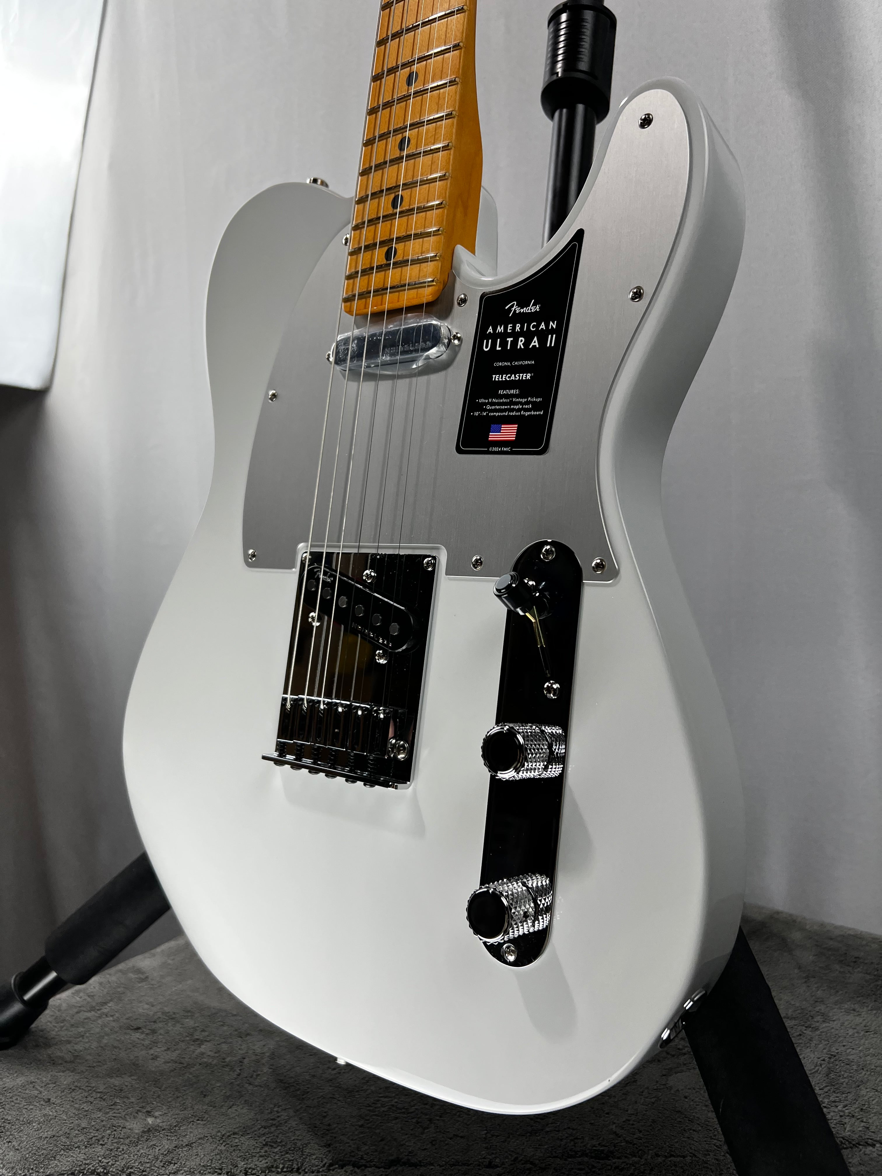 American Ultra II Telecaster Electric Guitar - Avalanche, Maple Fingerboard #087