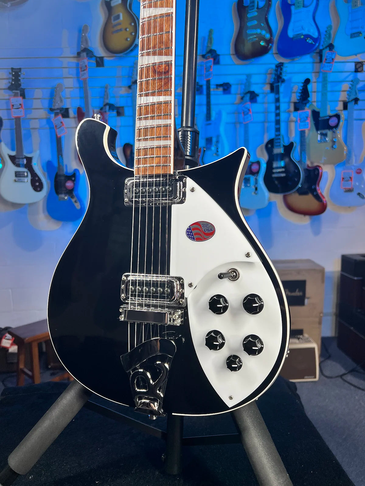 New Rickenbacker 620 Jetglo Electric Guitar w Ric Case, 620JG 726