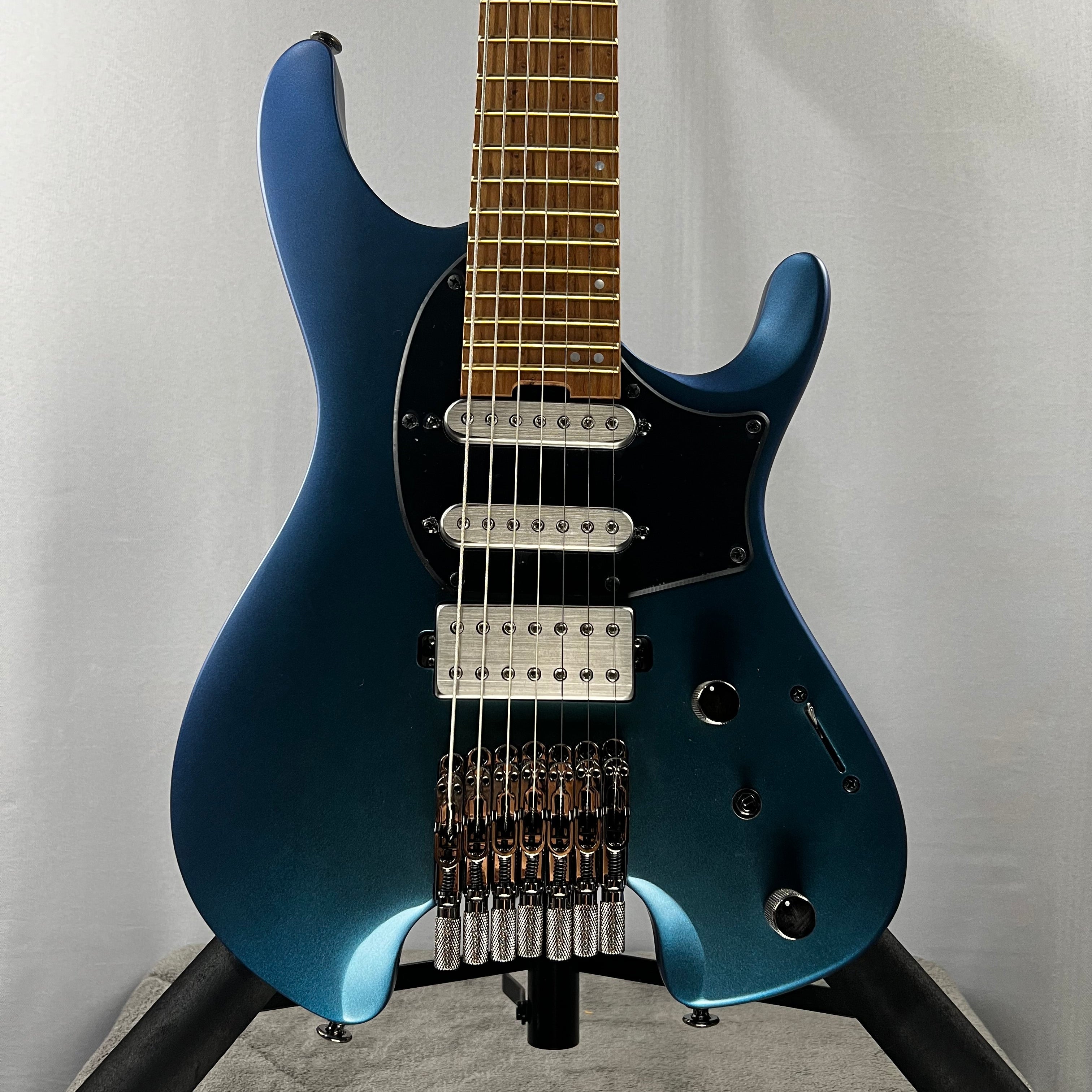 Q547 7-string Electric Guitar - Blue Chameleon Metallic Matte #016 GET PLEK'D!
