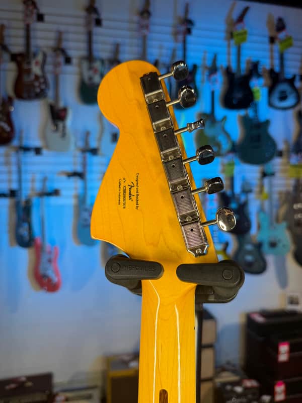 Used Squier Classic Vibe Bass VI 2020s - Black