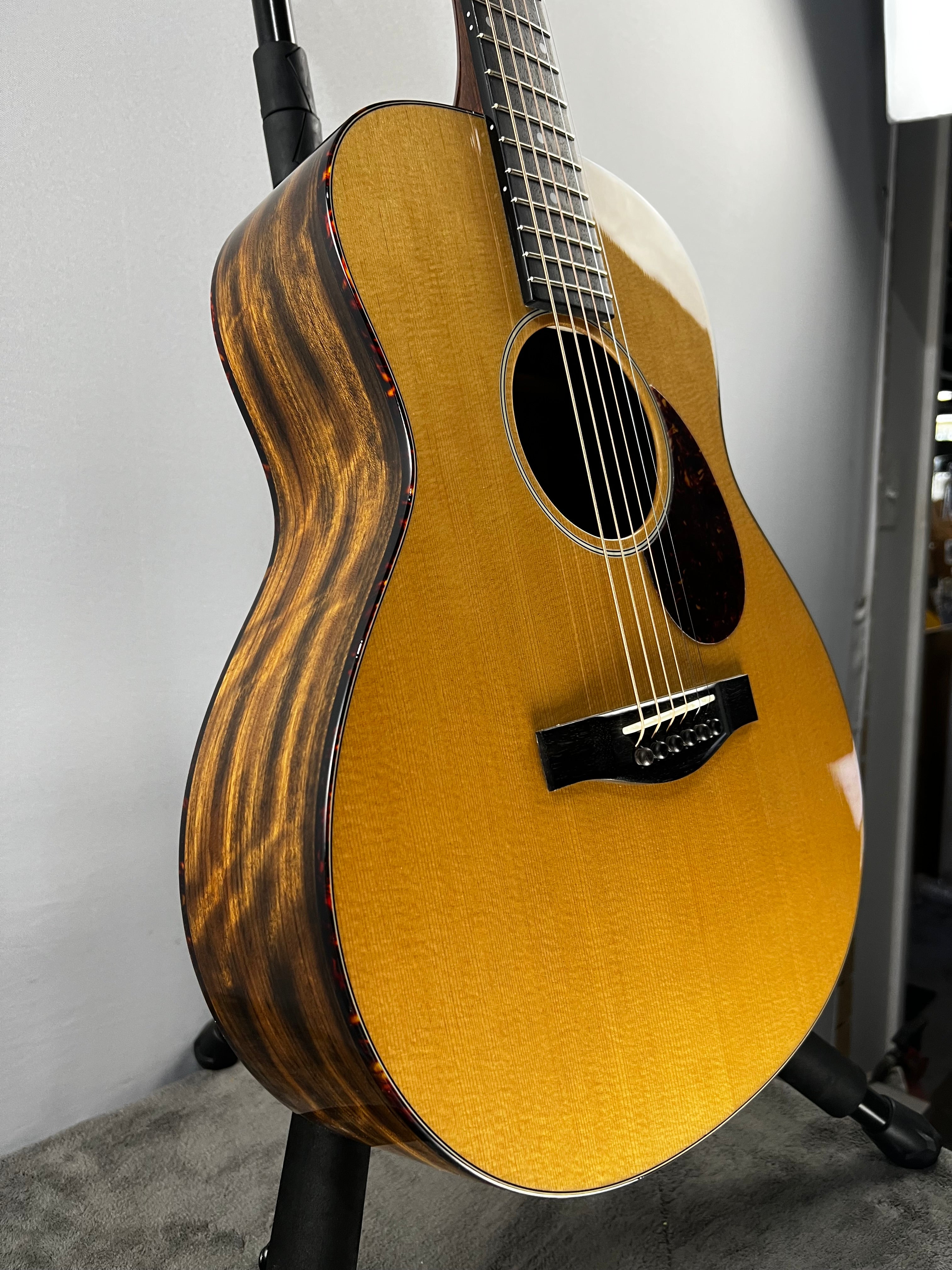 ACTG2E Deluxe - Truetone Gloss Natural #983 GET PLEK'D!