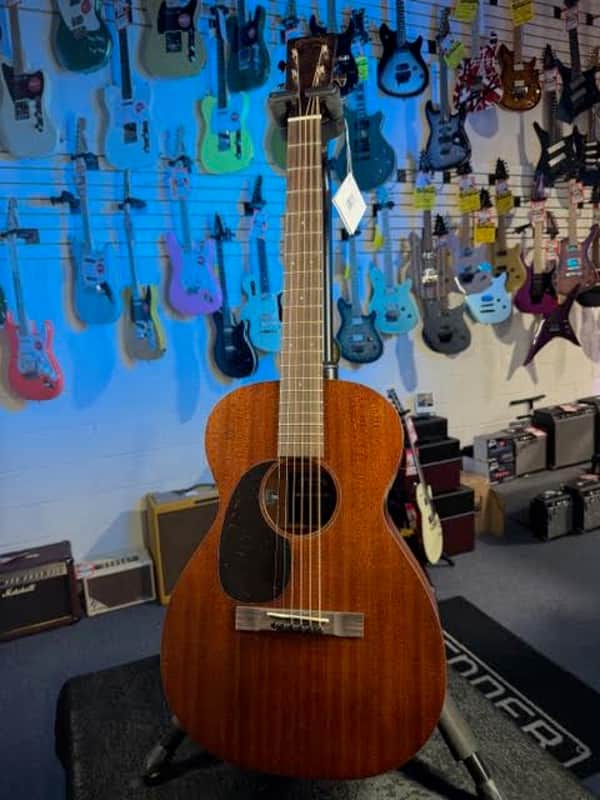 Martin 0-10E Retro Jason Isbell Left Handed Dark Mahogany