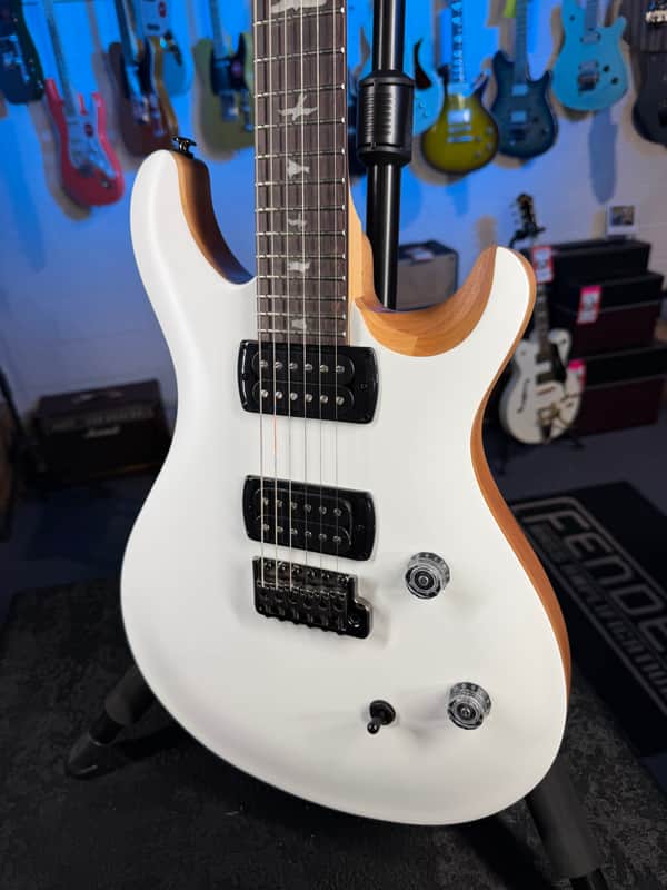 PRS SE CE 24 Satin - Flat White Top, C&M Exclusive - White