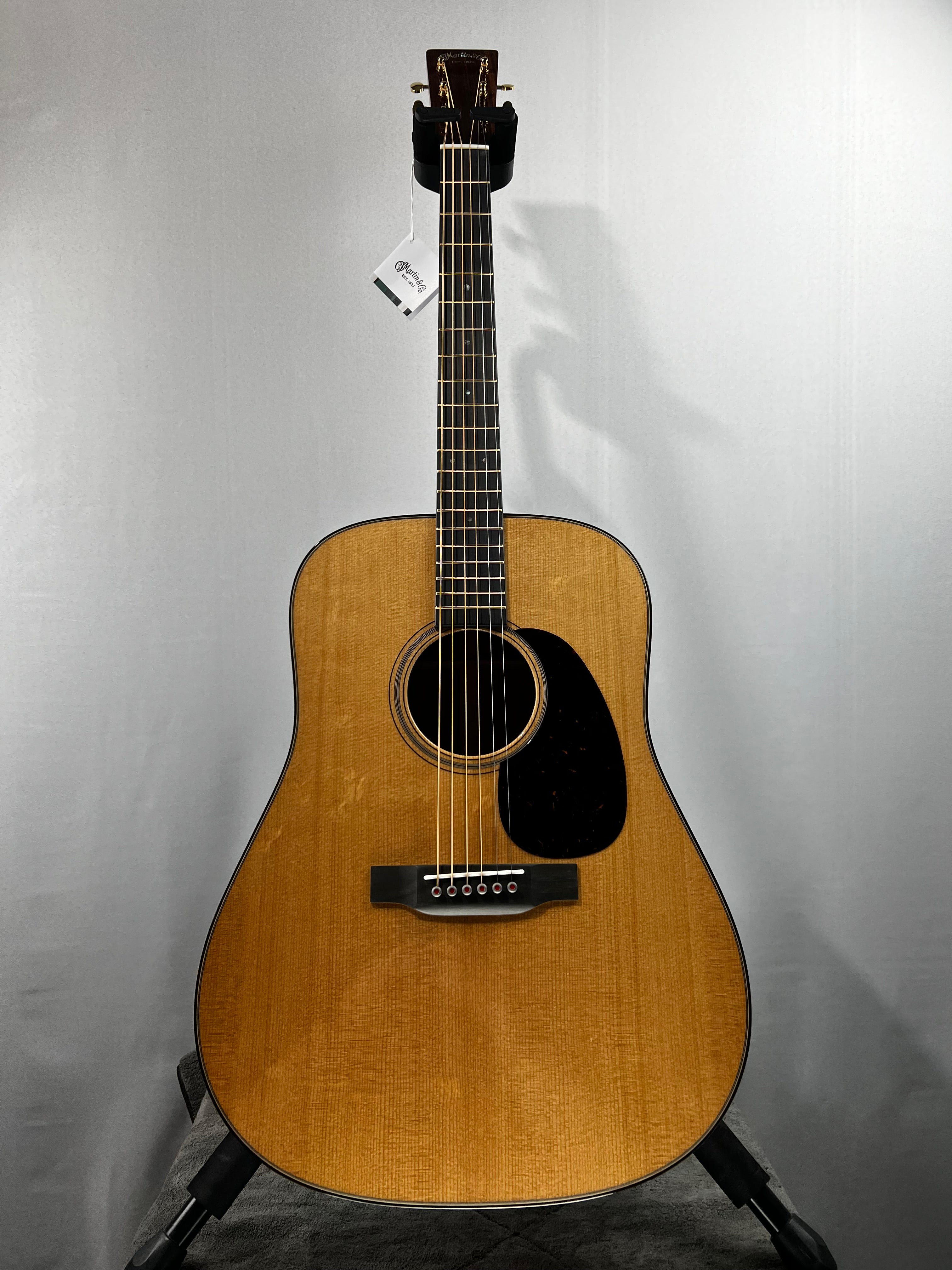 D-18 Modern Deluxe Acoustic Guitar - Natural #890