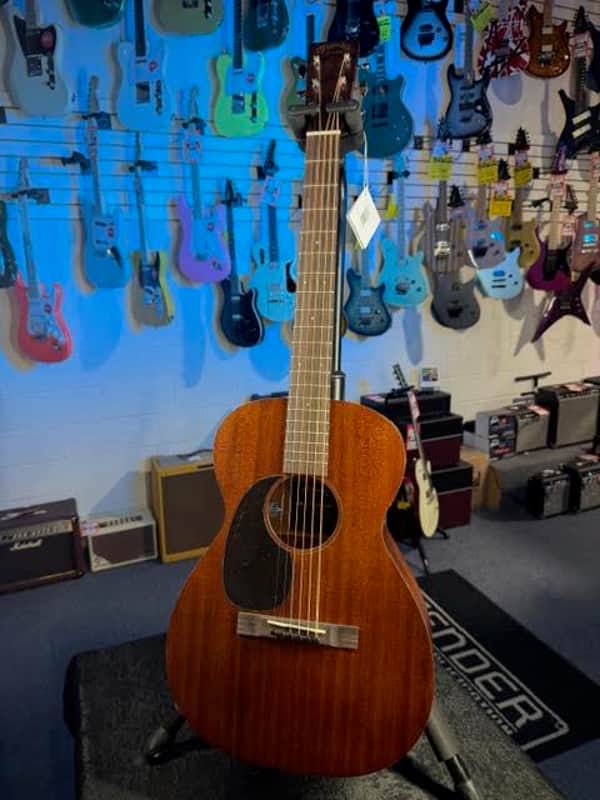 Martin 0-10E Retro Jason Isbell Left Handed Dark Mahogany