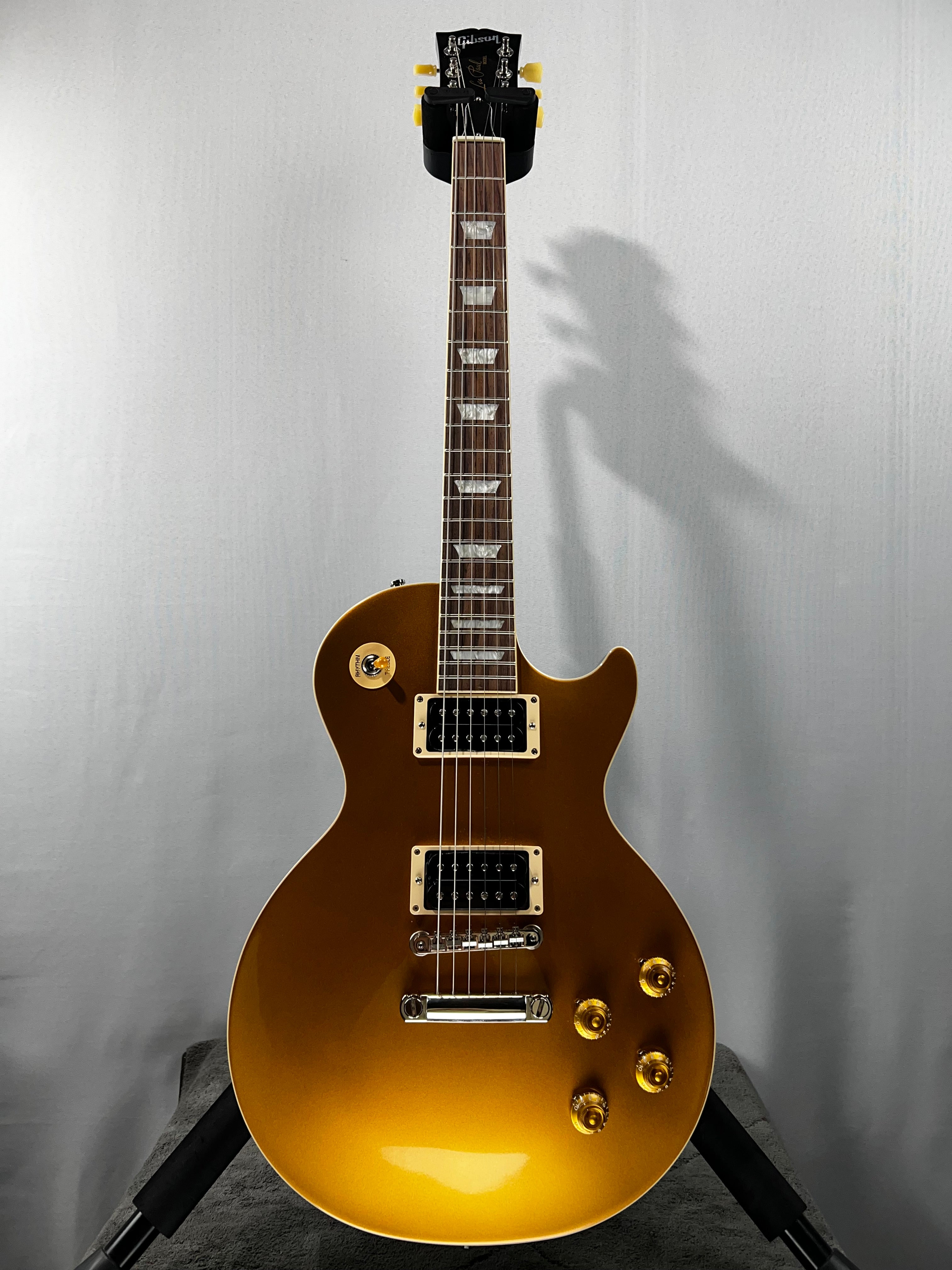 Slash "Victoria" Les Paul Electric Guitar - Goldtop #064